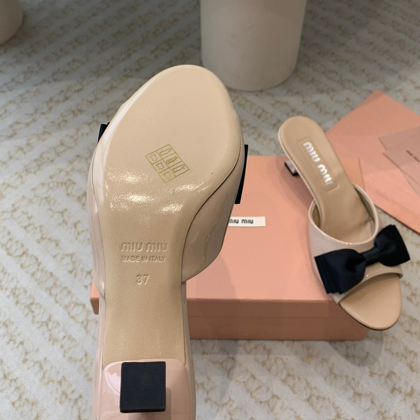 Nude Beige Mid - Heels With Black Bow Calfskin