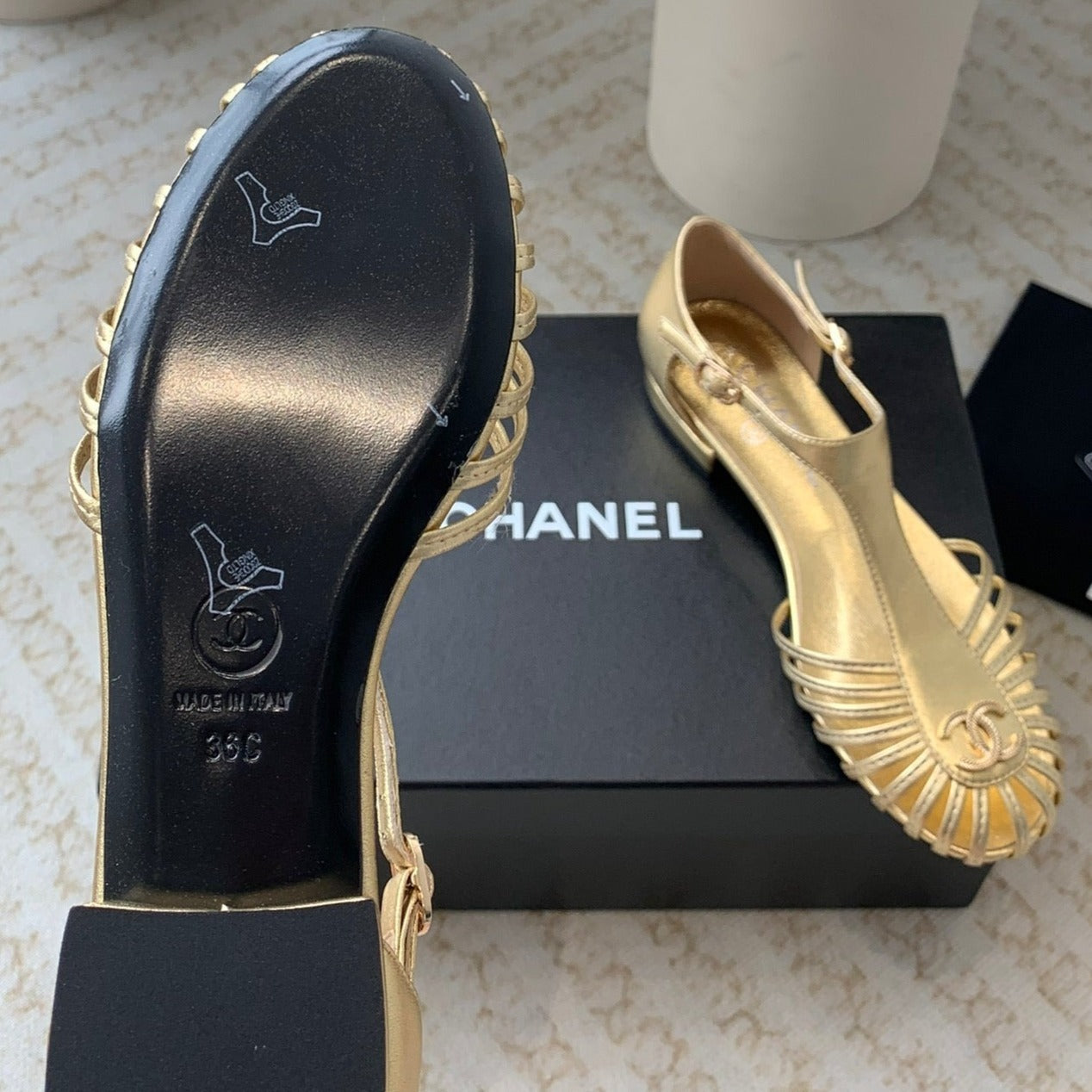 Summer New Hollow Roman Sandals Gold Sheepskin