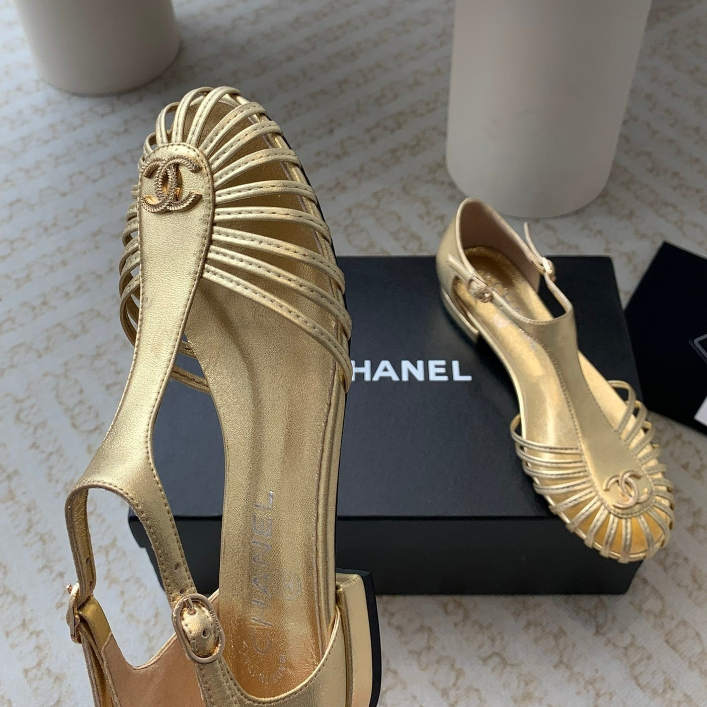 Summer New Hollow Roman Sandals Gold Sheepskin