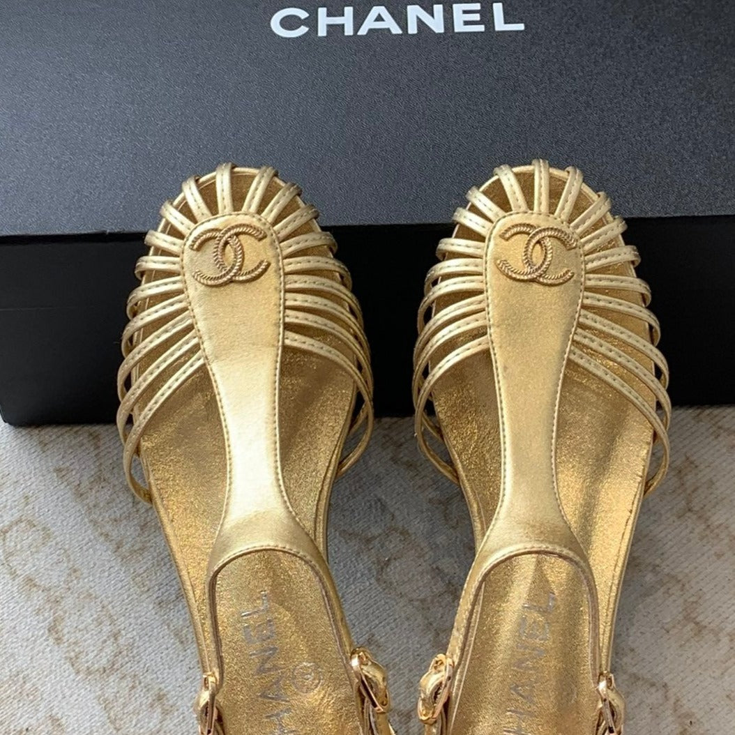 Summer New Hollow Roman Sandals Gold Sheepskin