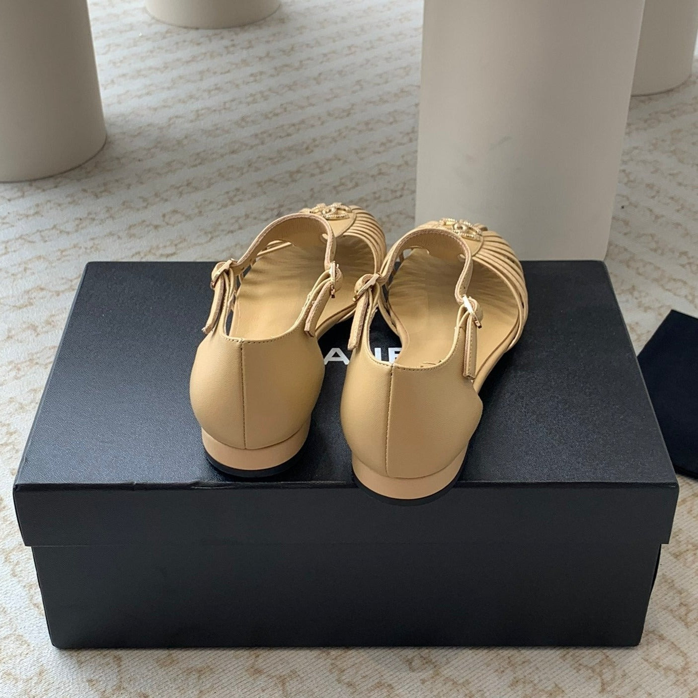 Summer New Hollow Roman Sandals Metalic gold Sheepskin