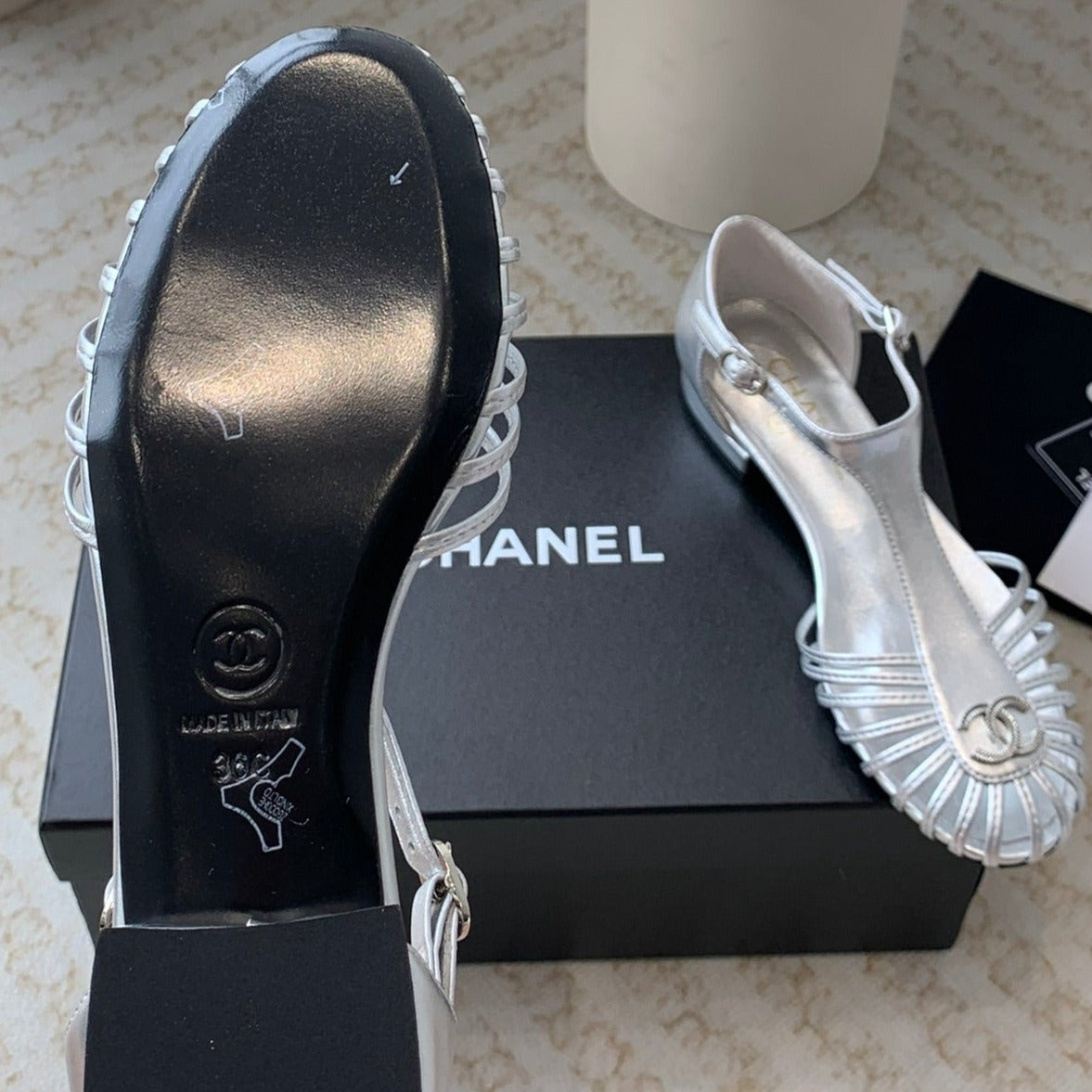 Summer New Hollow Roman Sandals Silver Sheepskin