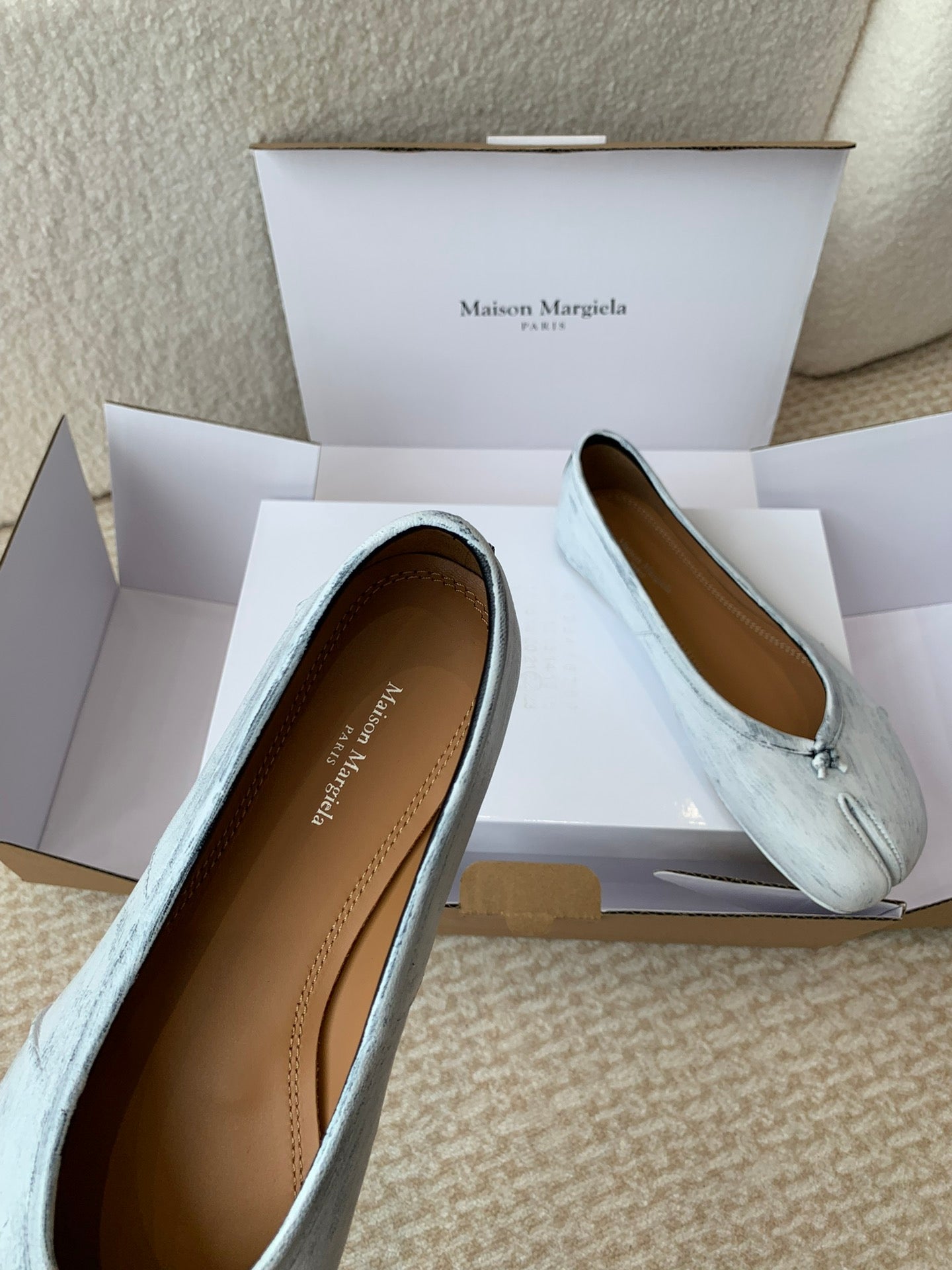 SL TABI BALLERINA FLAT PASTEL LAMBSKIN