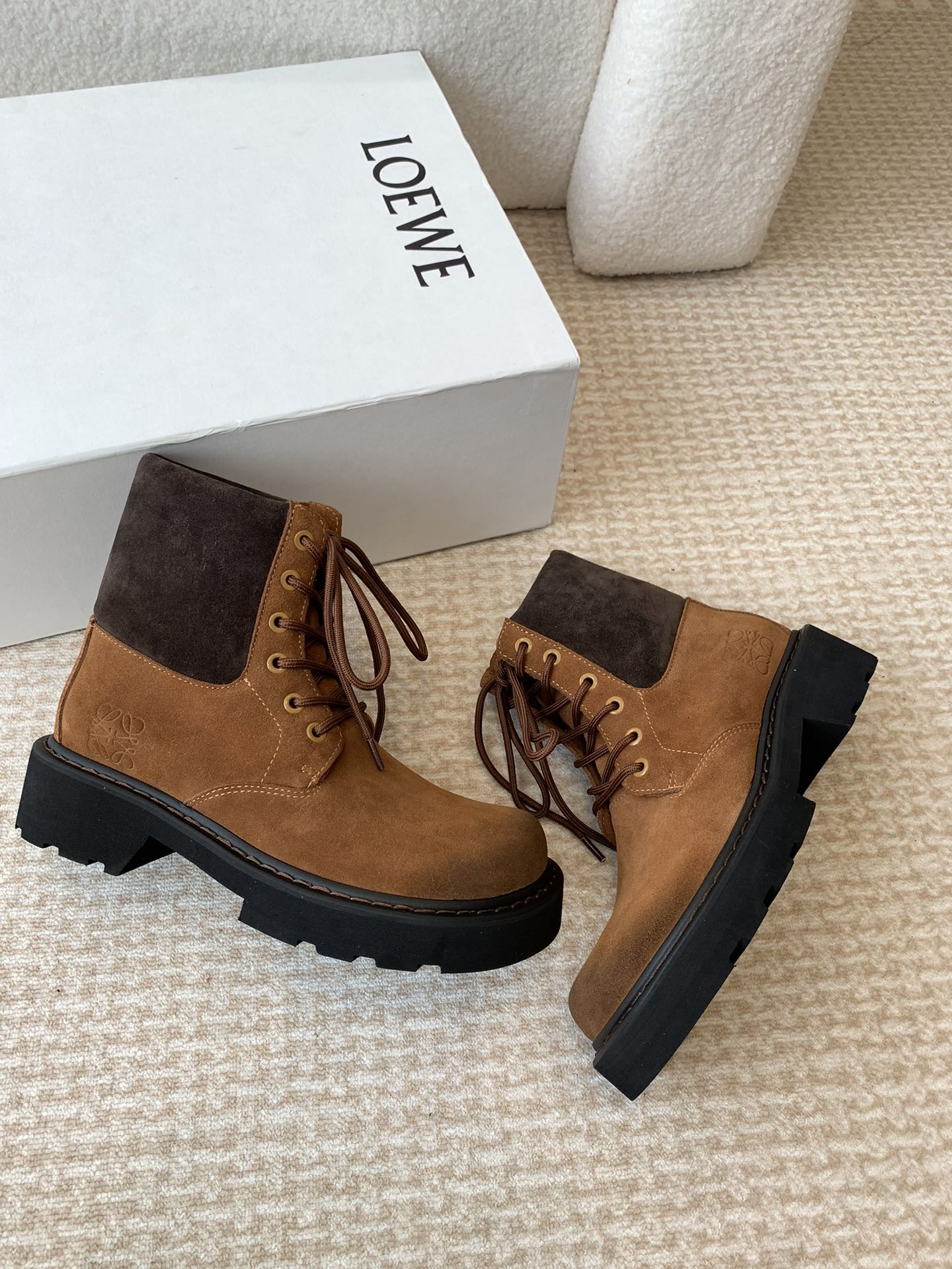LW SIERRA COMBAT BOOT CARAMEL SUEDE