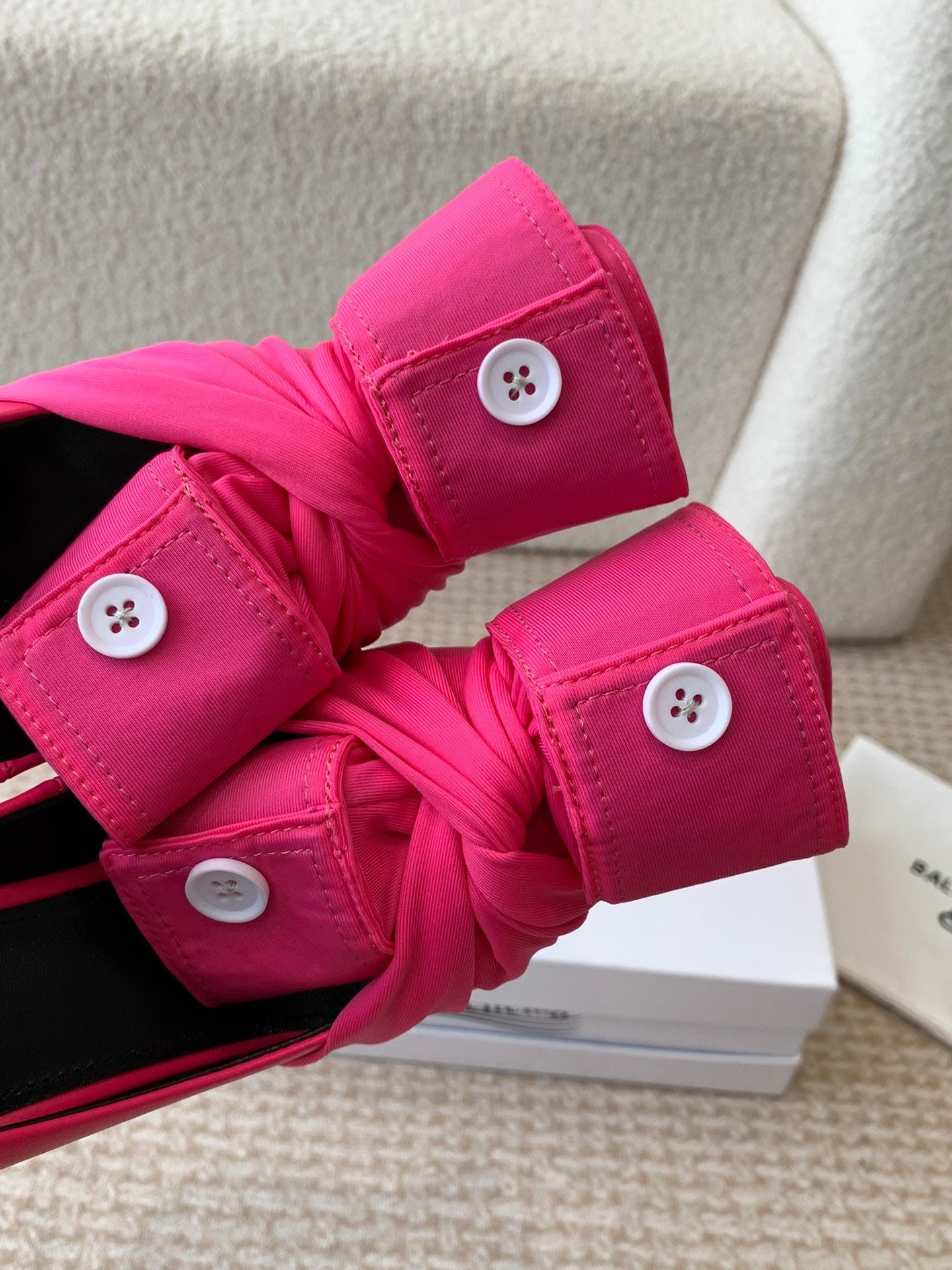 KNIFE CHEMISE HIGH PUMPS IN BRIGHT PINK COTTON AND CALFSKIN