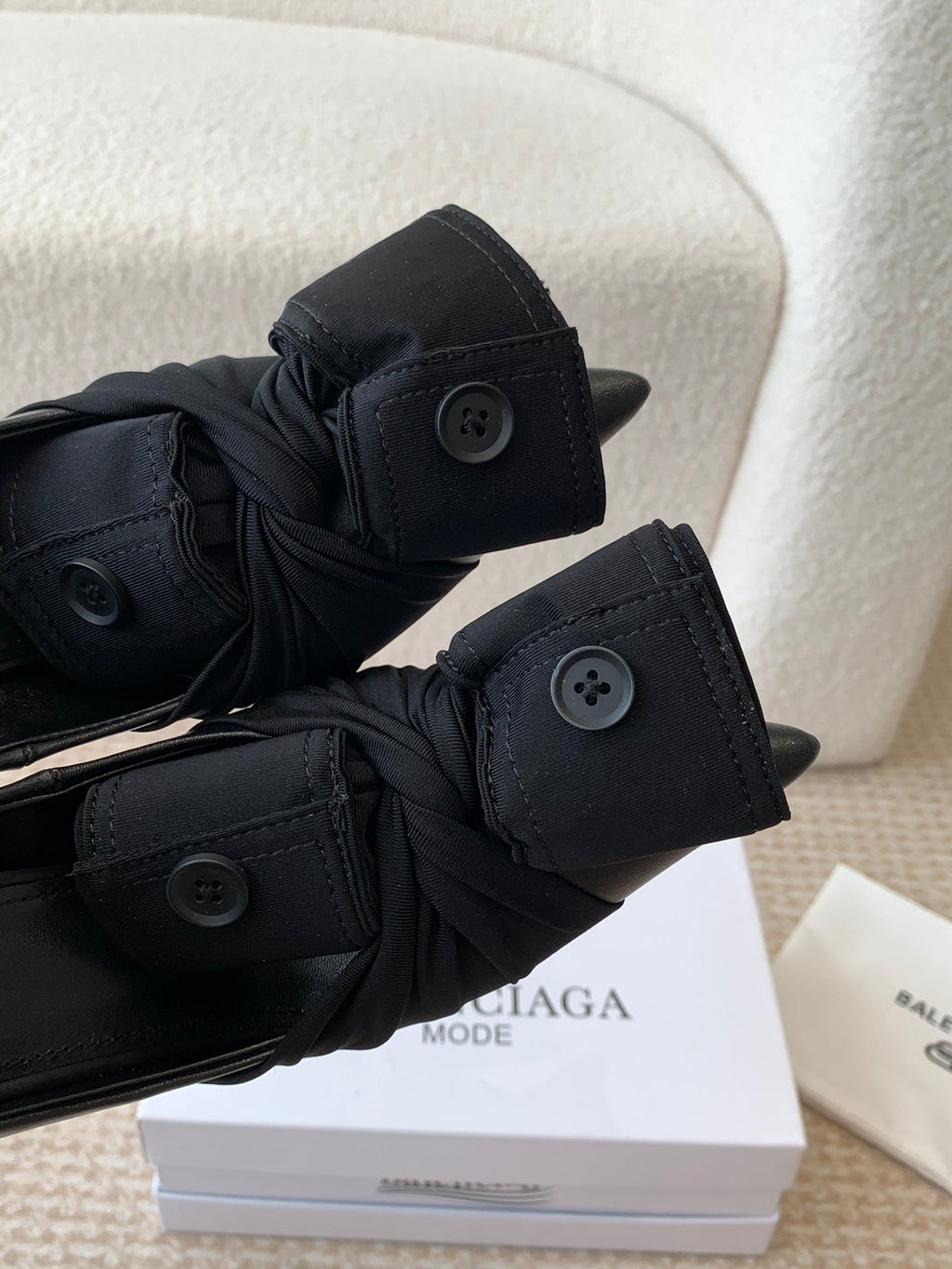 KNIFE CHEMISE HIGH PUMPS IN BLACK COTTON AND CALFSKIN