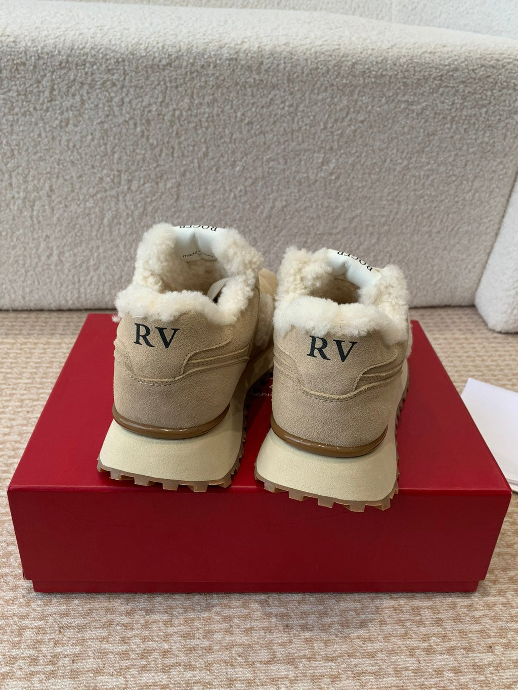 VIV' RUN SNEAKER IN LIGHT BROWN SUEDE AND SHEARLING
