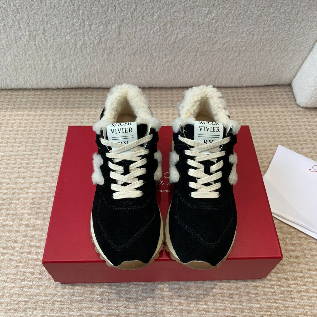 VIV' RUN SNEAKER IN BLACK SUEDE AND SHEARLING