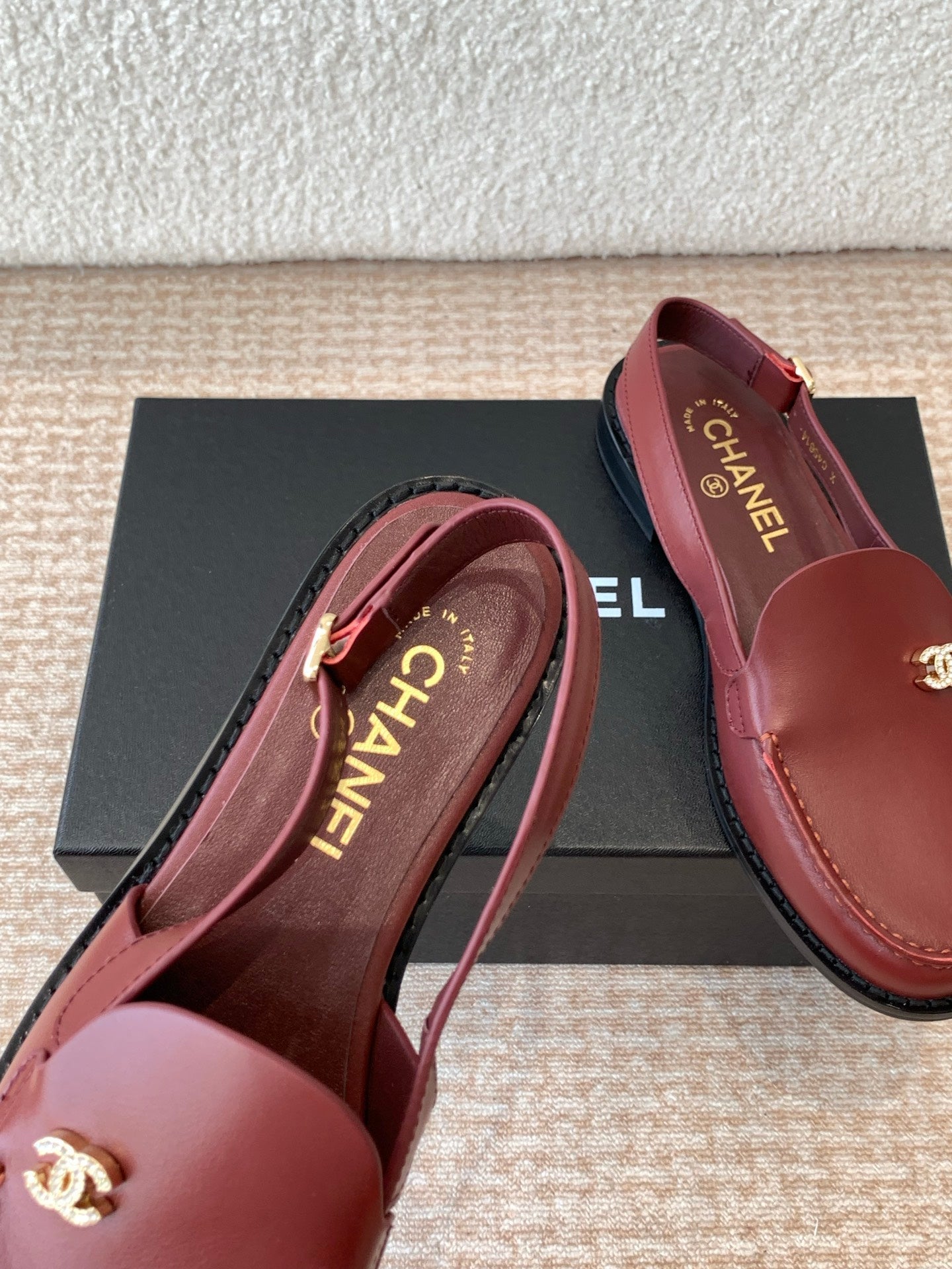 CC MOCCASIN SLINGBACK IN CURRANT RED CALFSKIN
