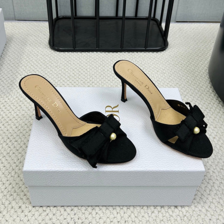 HIGH ADIORABLE MULE IN BLACK FABRIC