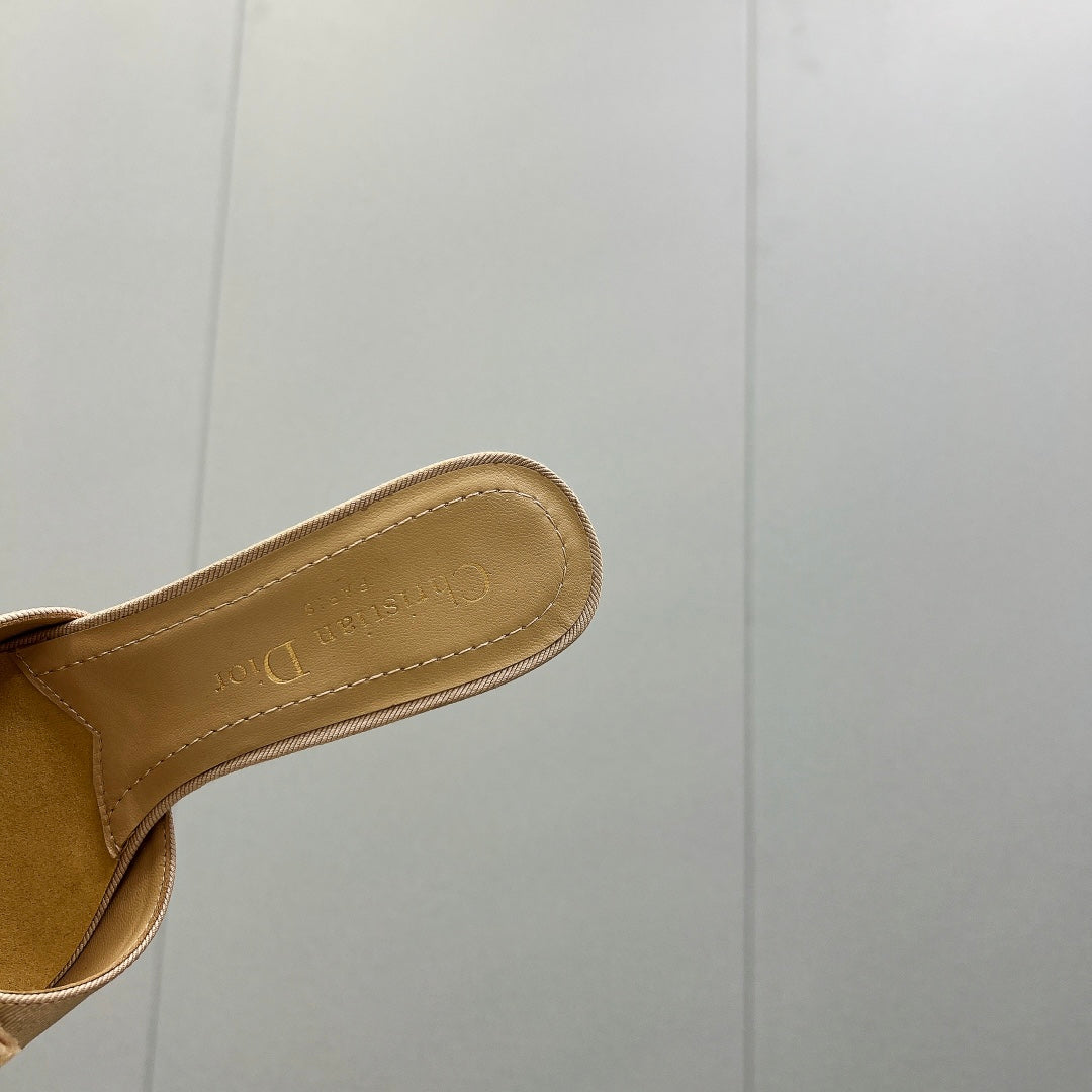 HIGH ADIORABLE MULE IN BISQUE BEIGE FABRIC