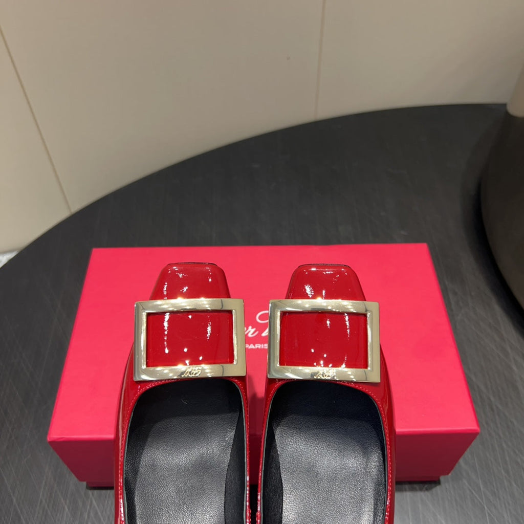 BELLE VIVIER PUMPS IN RED GLOSSY CALFSKIN GOLD BUCKLE