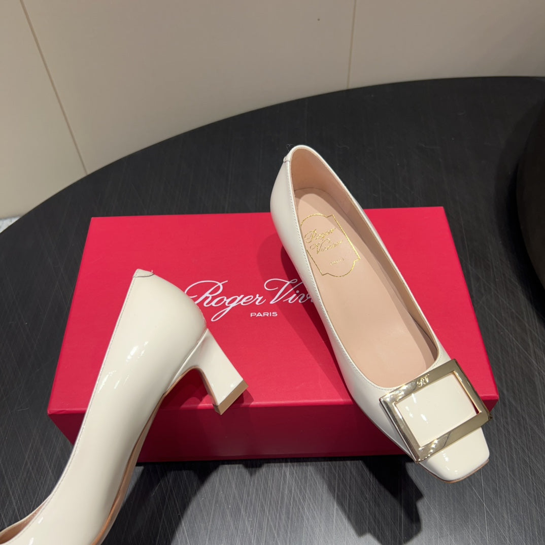 ROGER VIVIER 25S BELLE VIVIER PUMPS 45MM IN IVORY CALFSKIN GOLD BUCKLE