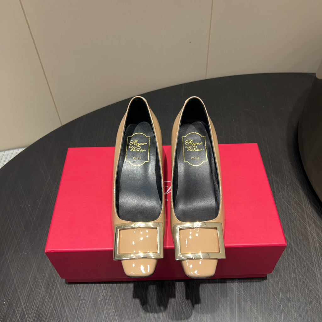 ROGER VIVIER 25S BELLE VIVIER PUMPS 45MM IN BEIGE CALFSKIN GOLD BUCKLE