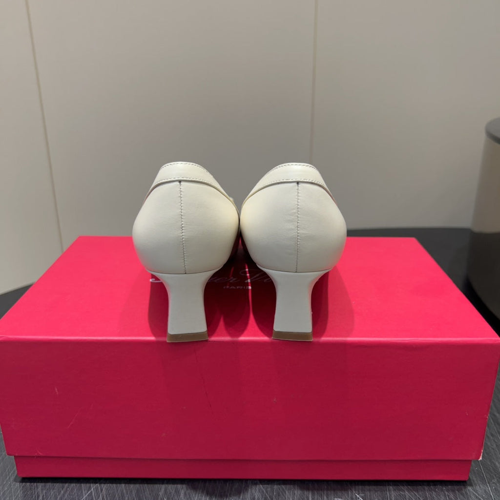 ROGER VIVIER 25S TROMPETTE SQUARE TOE HIGH HEELS 45MM IN IVORY SHINY CALFSKIN