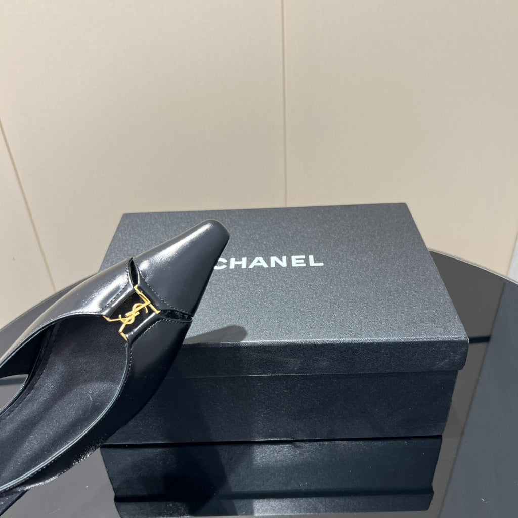 YSL SLINGBACK FLATS 25S IN BLACK LAMBSKIN WITH GOLD HARDWARE