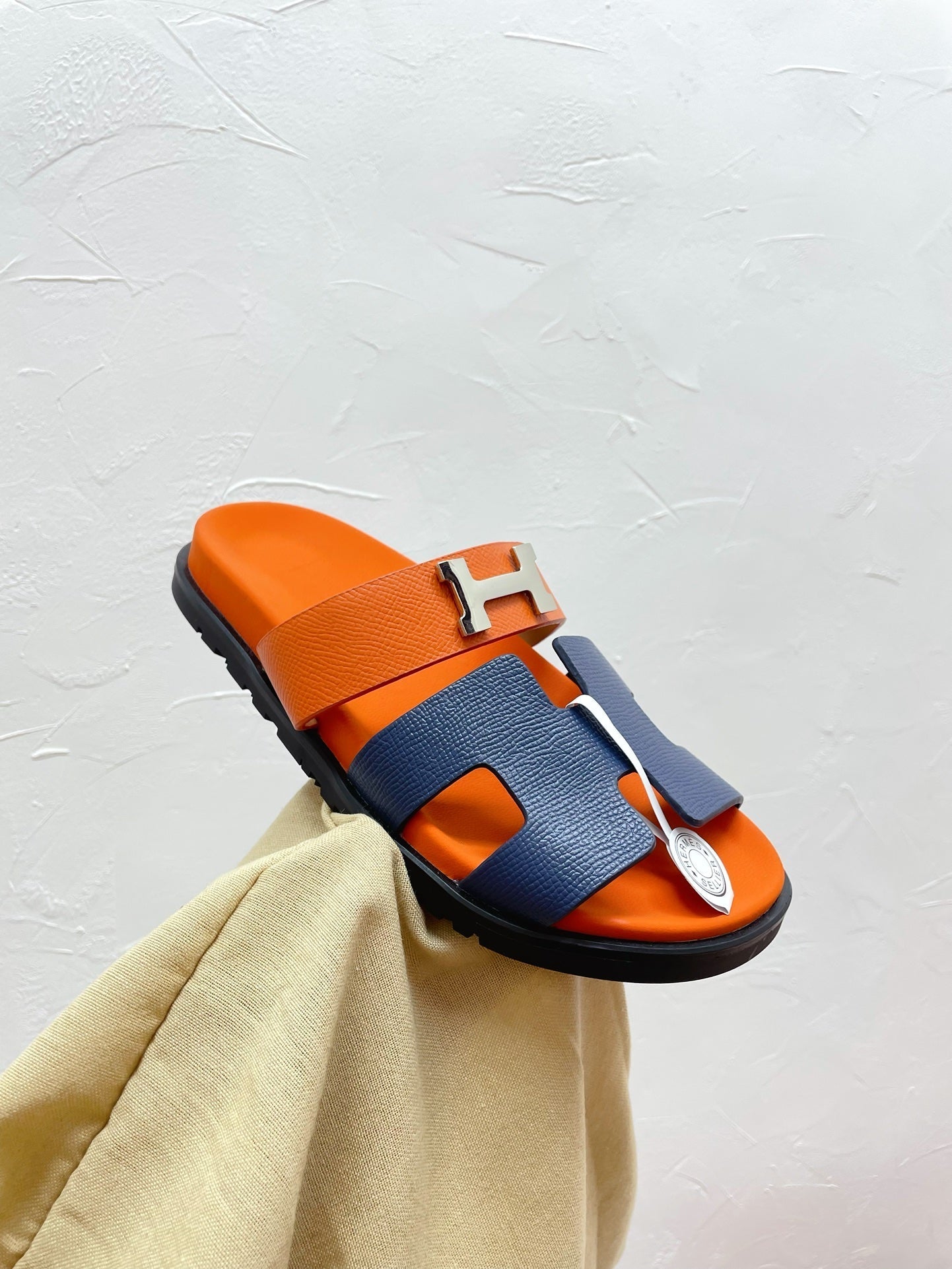 CHYPRE SANDAL LAPIS MIX ORANGE LAMBSKIN WITH H BUCKLE