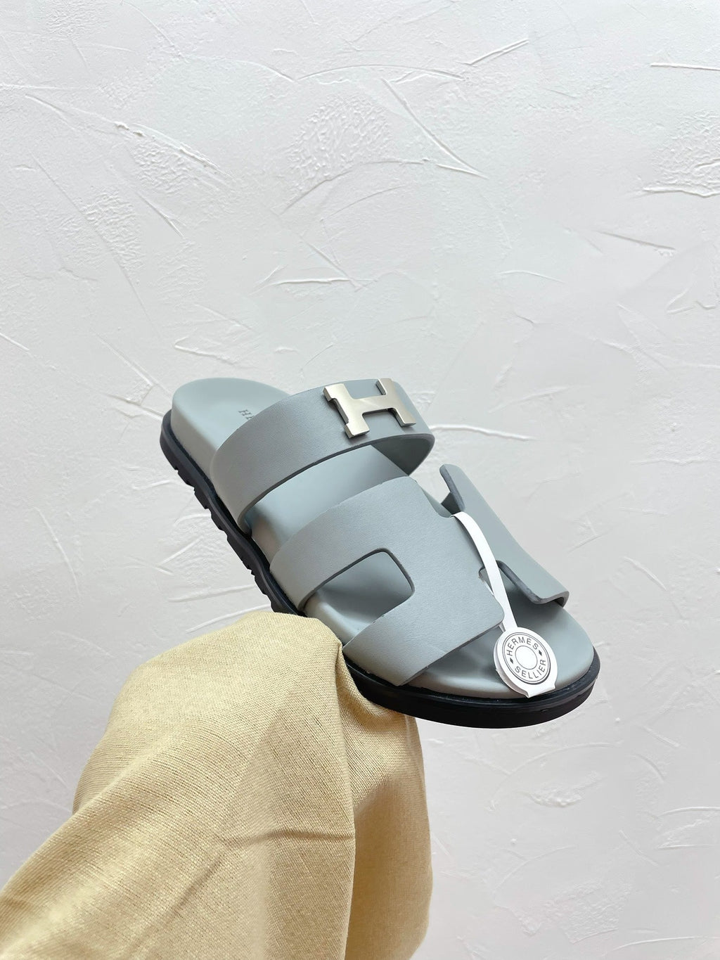 CHYPRE SANDAL PASTEL BLUE LAMBSKIN WITH H BUCKLE