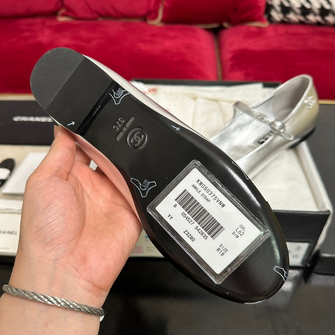 MARY JANE ROUND TOE IN SILVER CALFSKIN AND BLACK SATIN