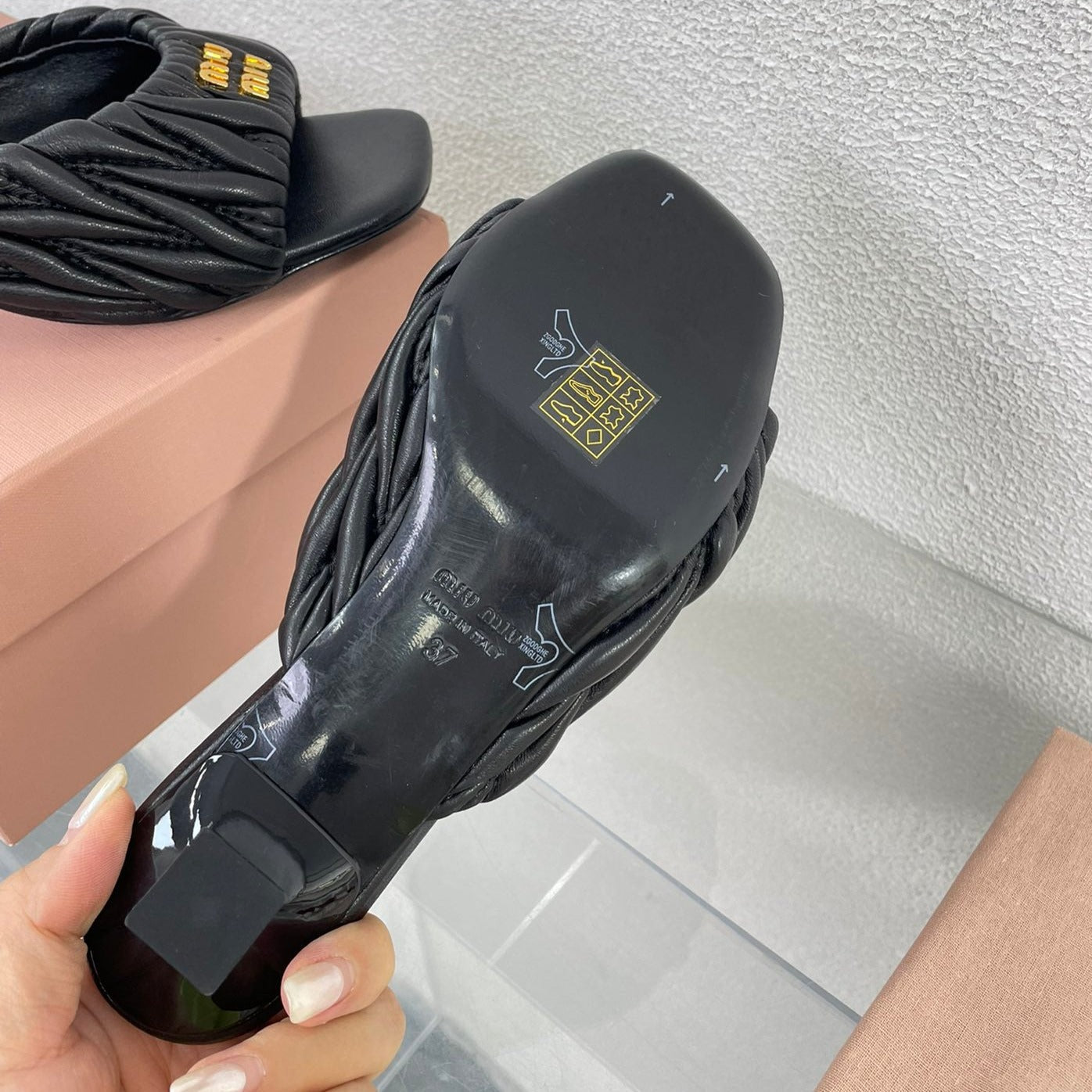 Women's Mid - Heel Black Leather Stylized