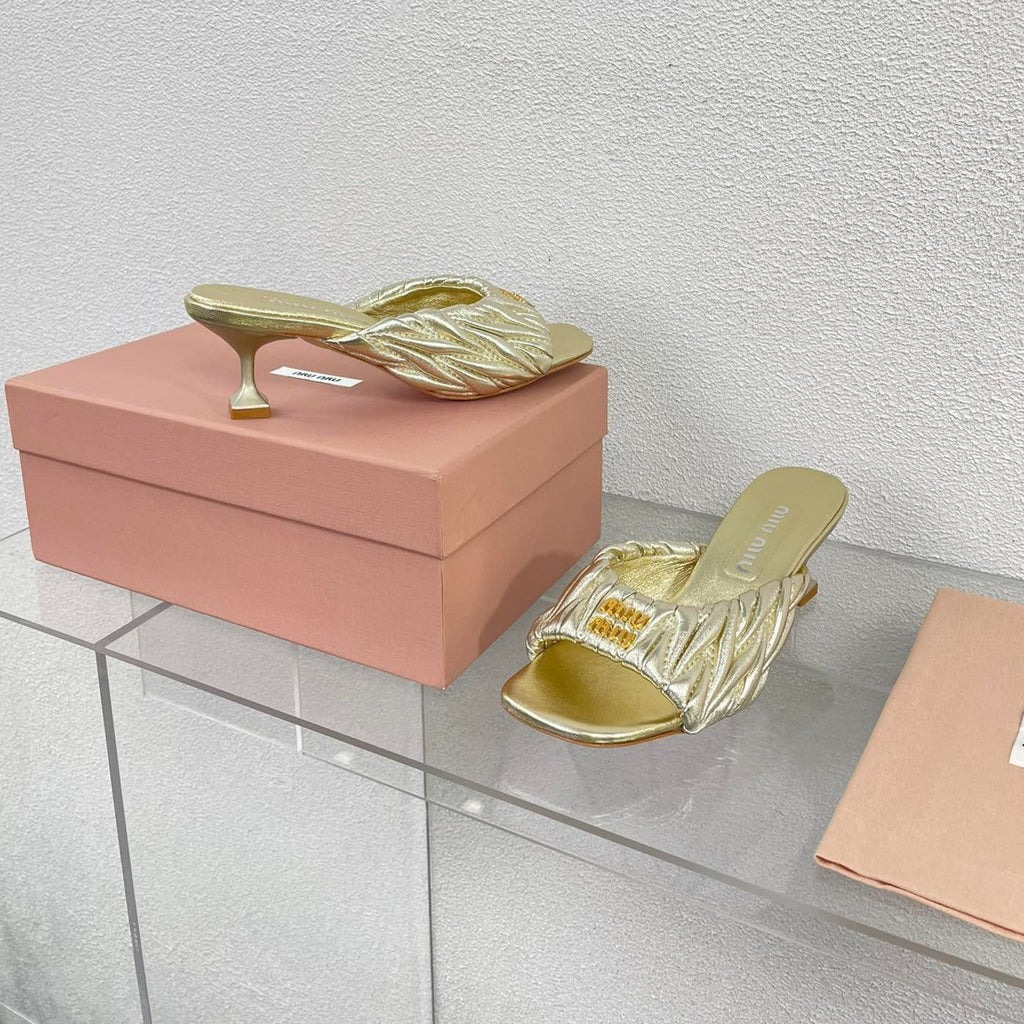 Women's Mid - Heel Metallic Yellow Color Leather Stylized