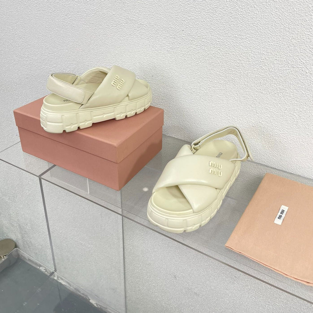 Thick-Soled Sandals Light Cream Leather