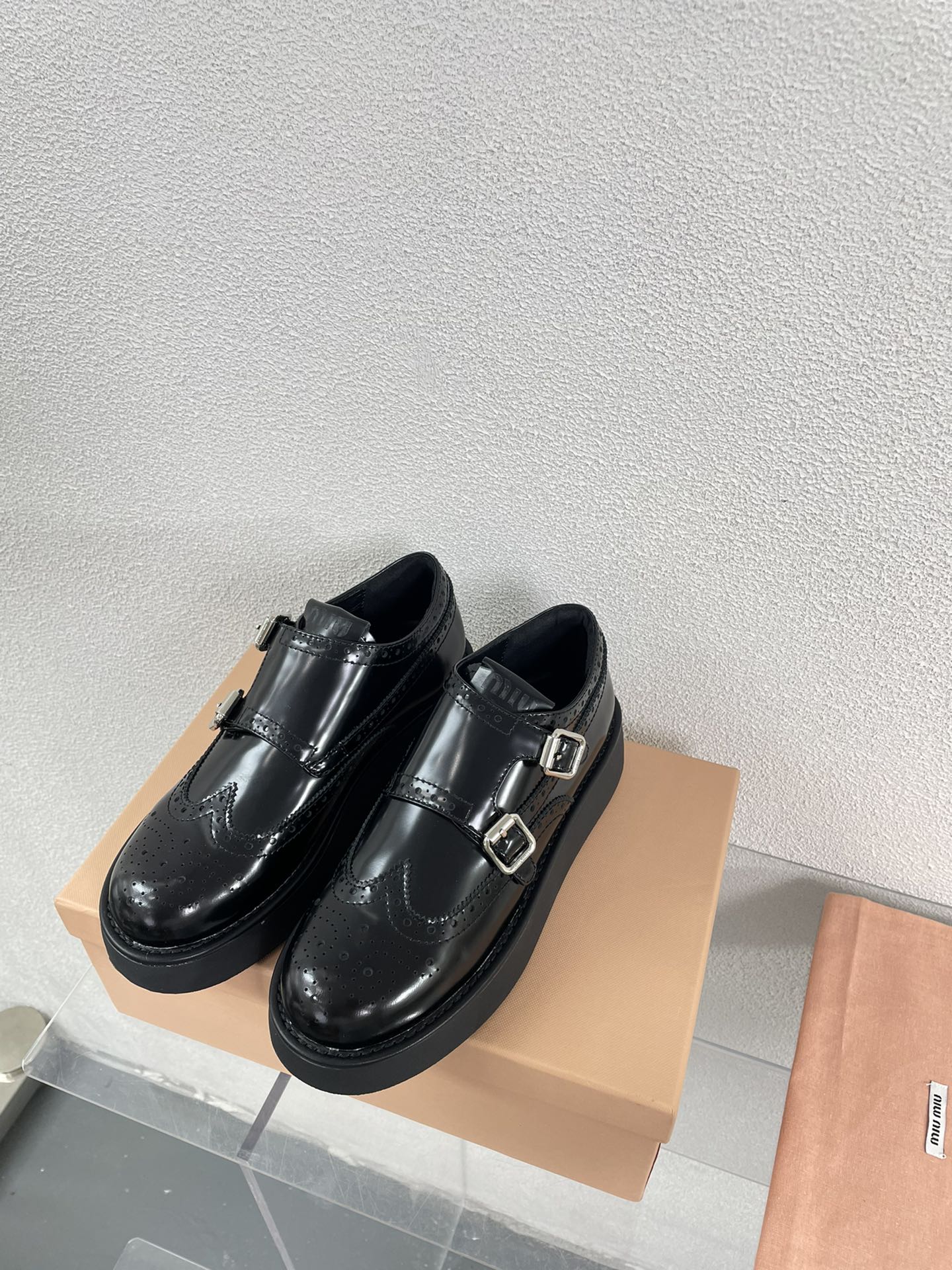 Baroque Thick-Soled Oxford Shoes Black Calfskin