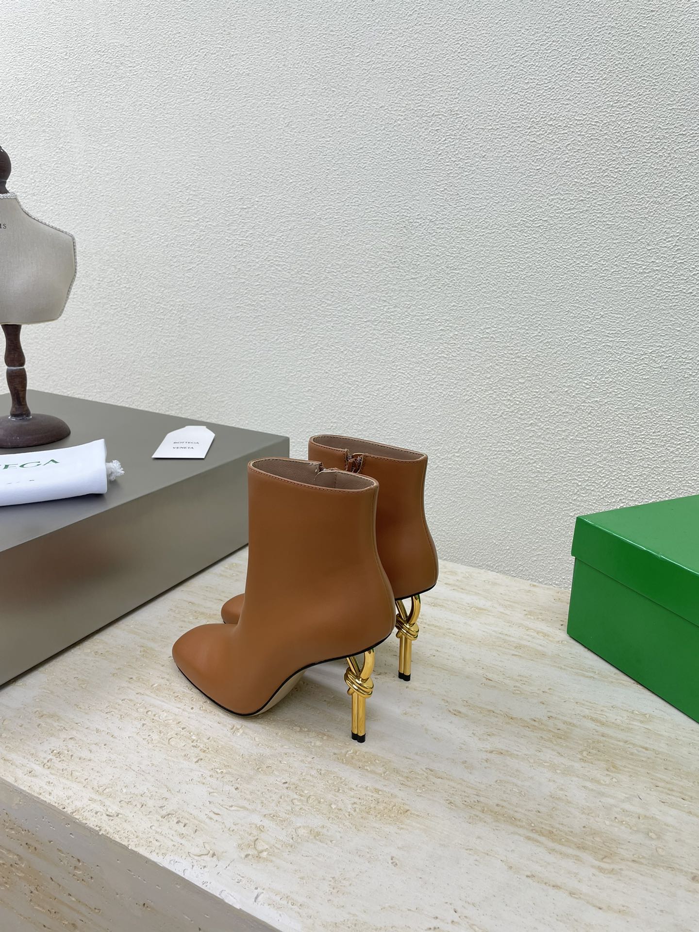 KNOT ANKLE BOOT IN BRONZE BROWN CALFSKIN WITH GOLD METAL HEEL 9 CM