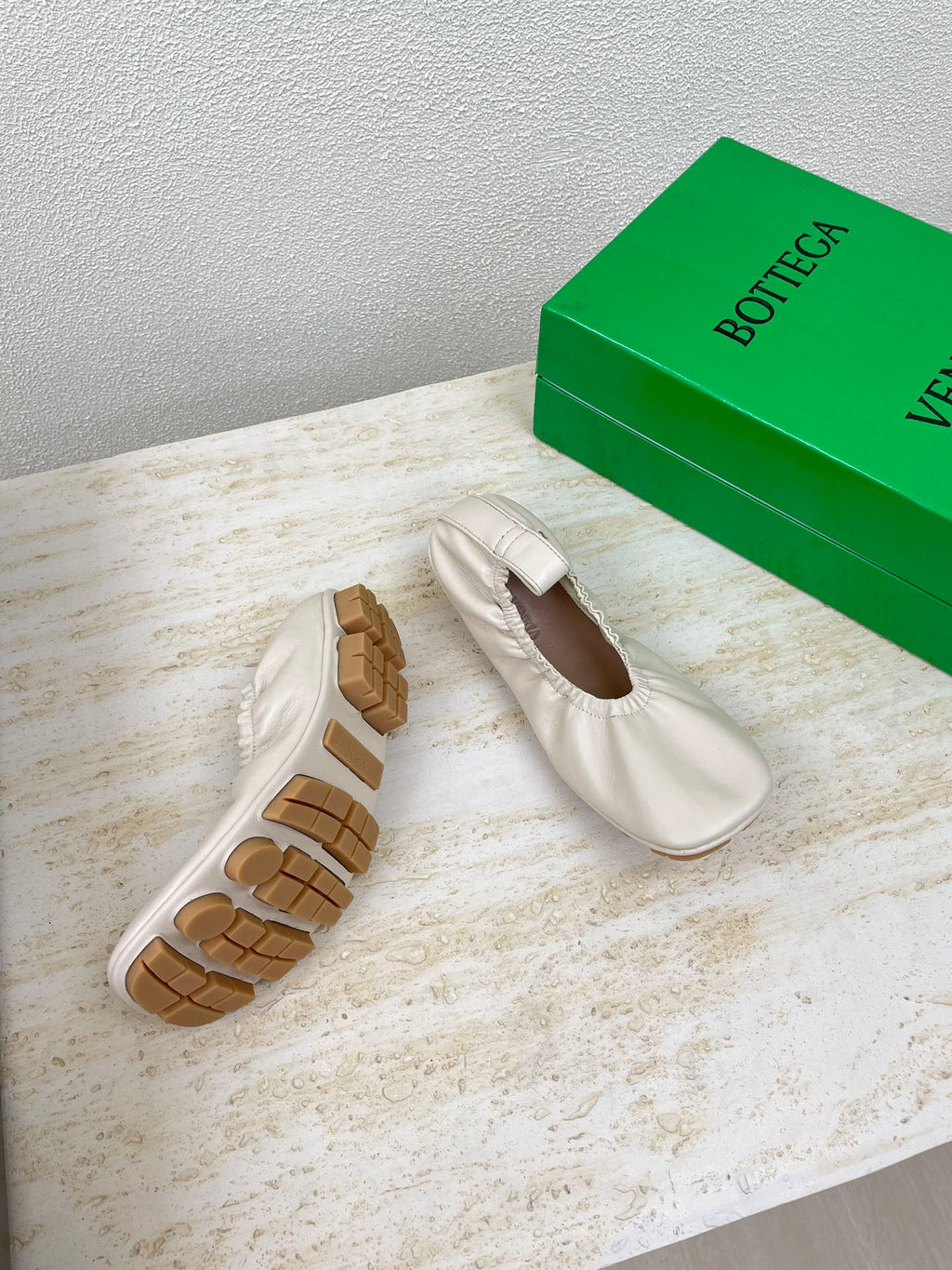 ELASTIC BALLERINA FLATS IN WHITE CREAM LAMBSKIN