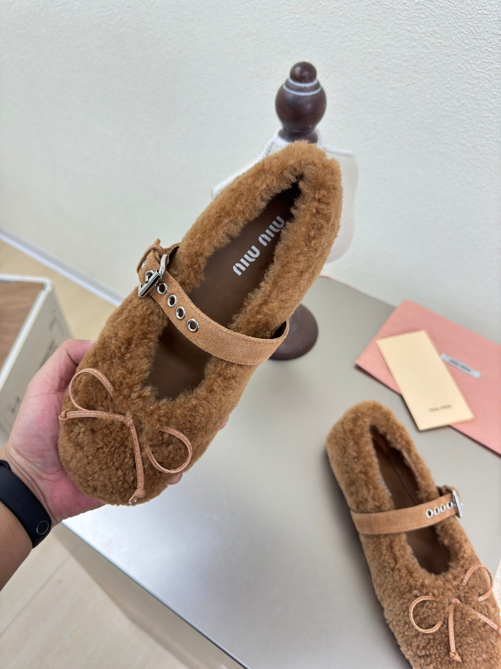 SHEARLING BALLET FLAT BROWN WITH SUEDE STRAP