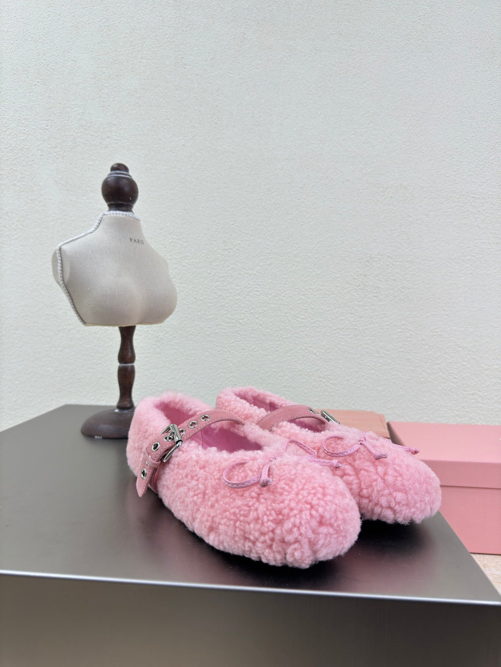 SHEARLING BALLET FLAT PINK WITH SUEDE STRAP
