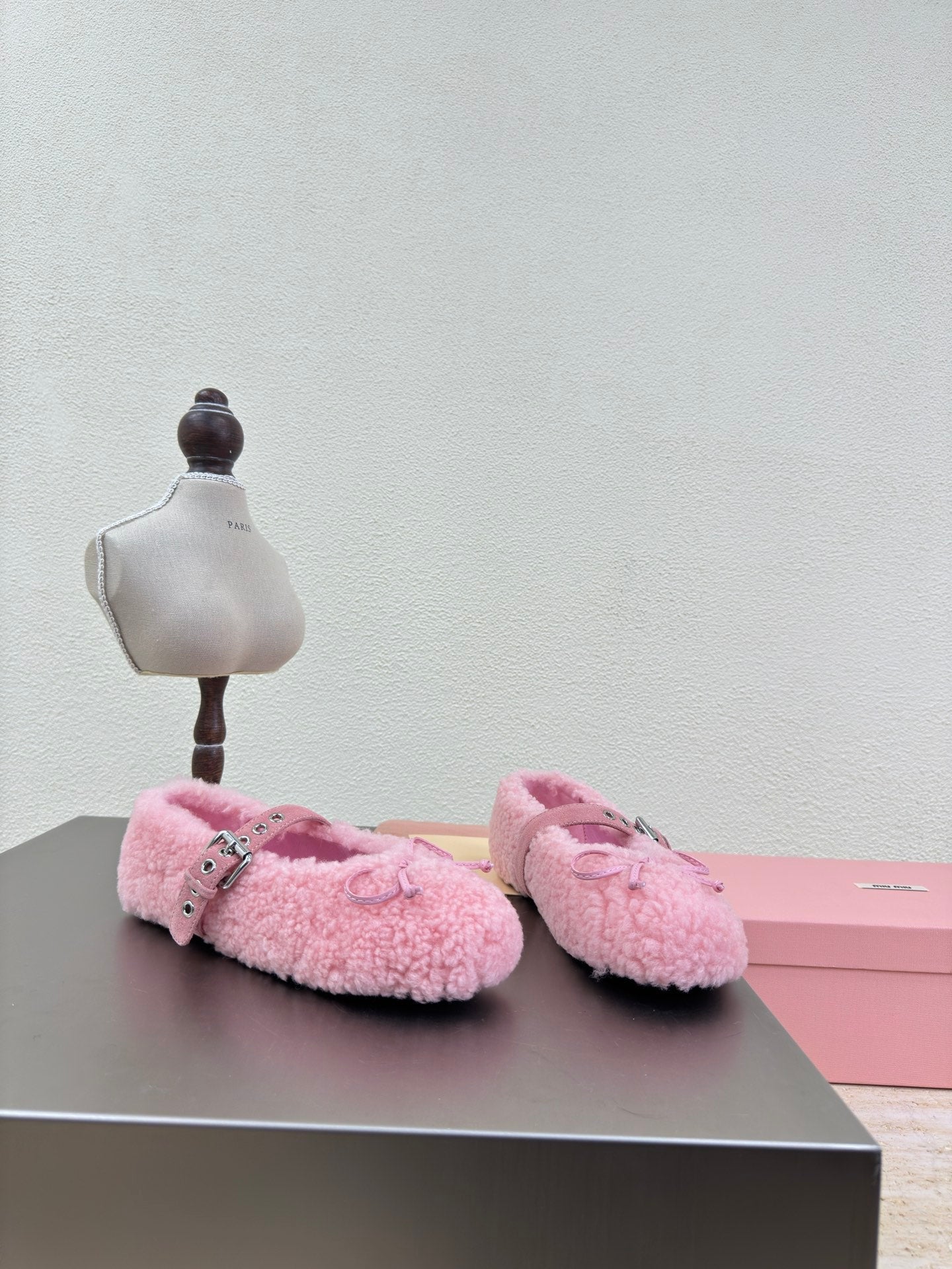 SHEARLING BALLET FLAT PINK WITH SUEDE STRAP