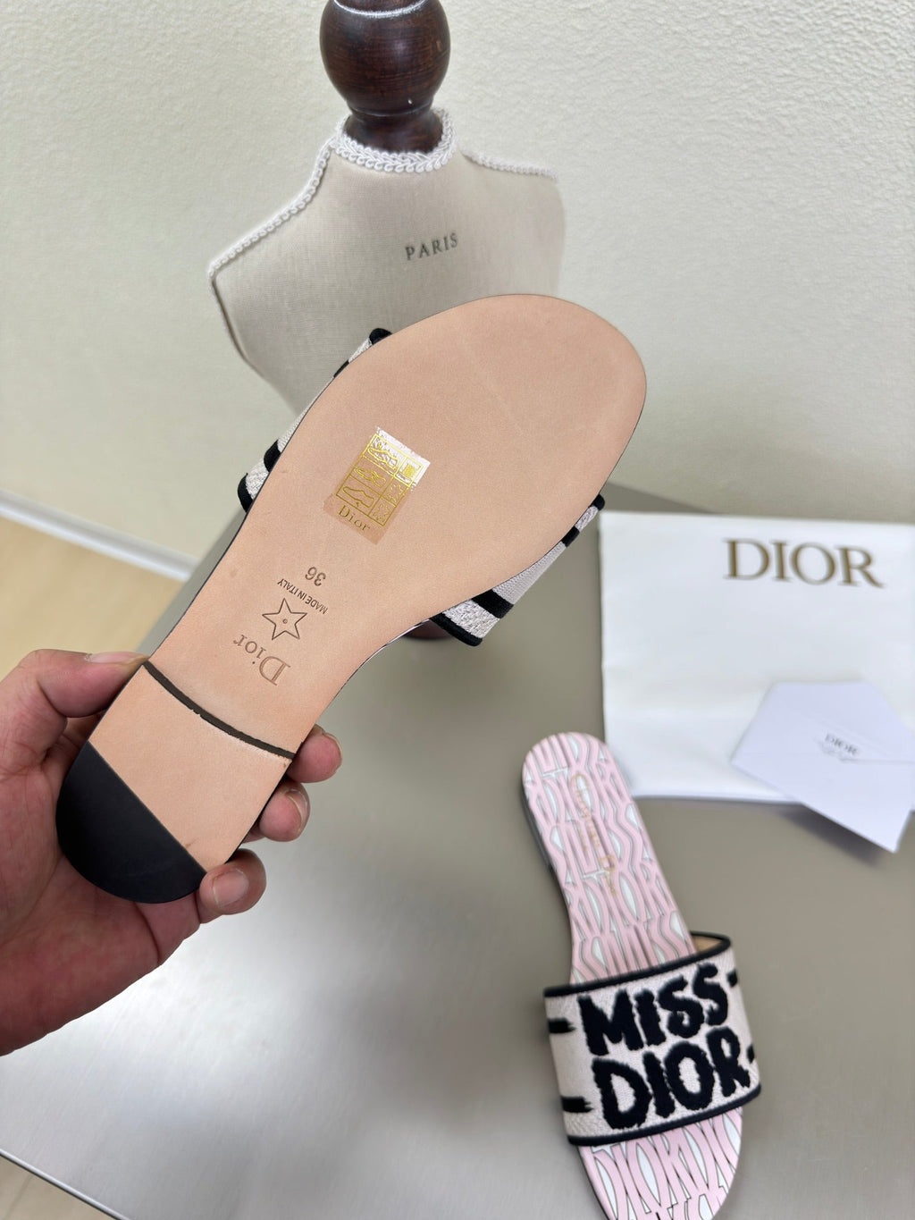 DWAY SLIDE EMBROIDERED COTTON AND LIGHT PINK MISS DIOR ALLOVER MOTIF