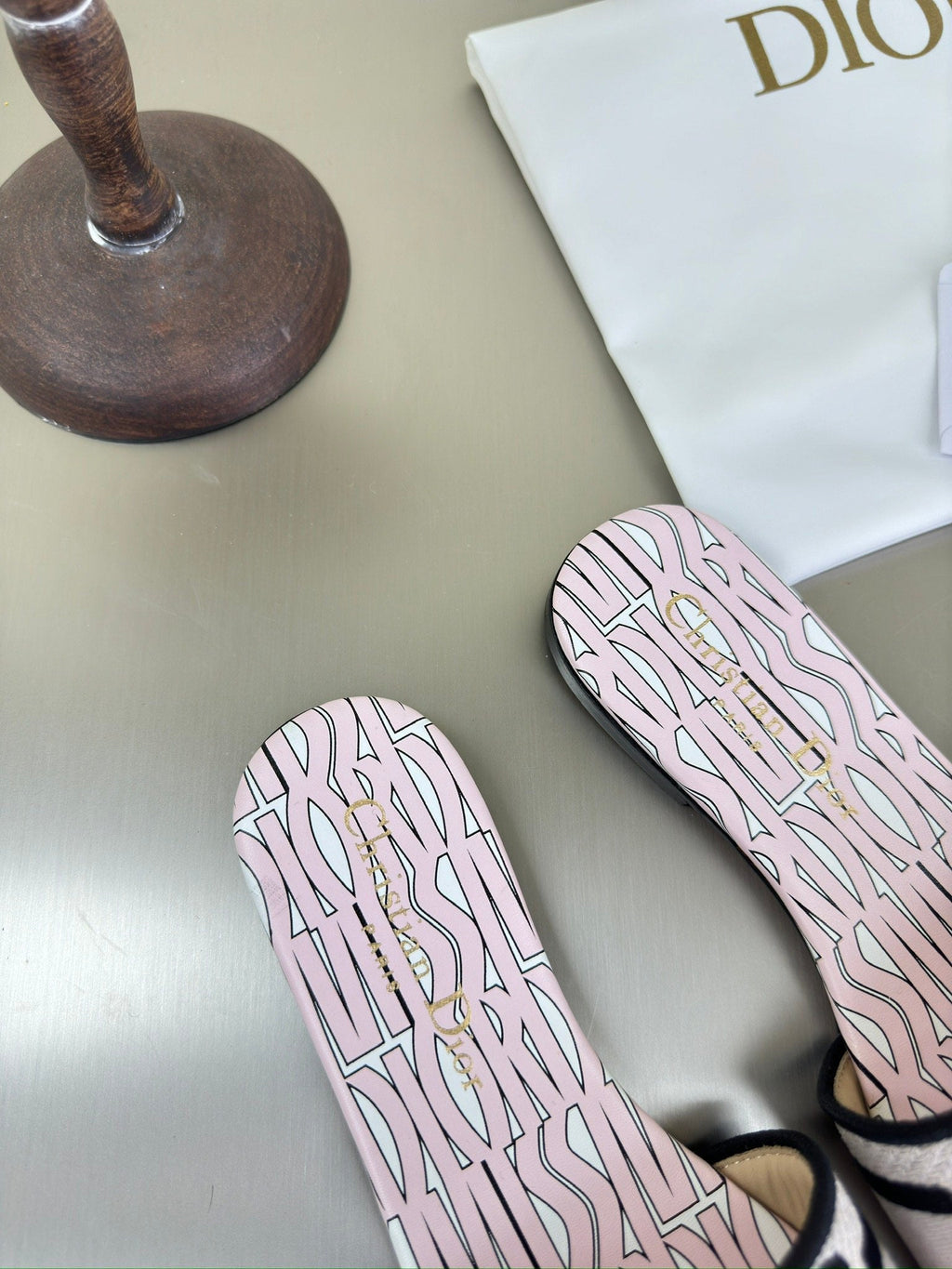 DWAY SLIDE EMBROIDERED COTTON AND LIGHT PINK MISS DIOR ALLOVER MOTIF