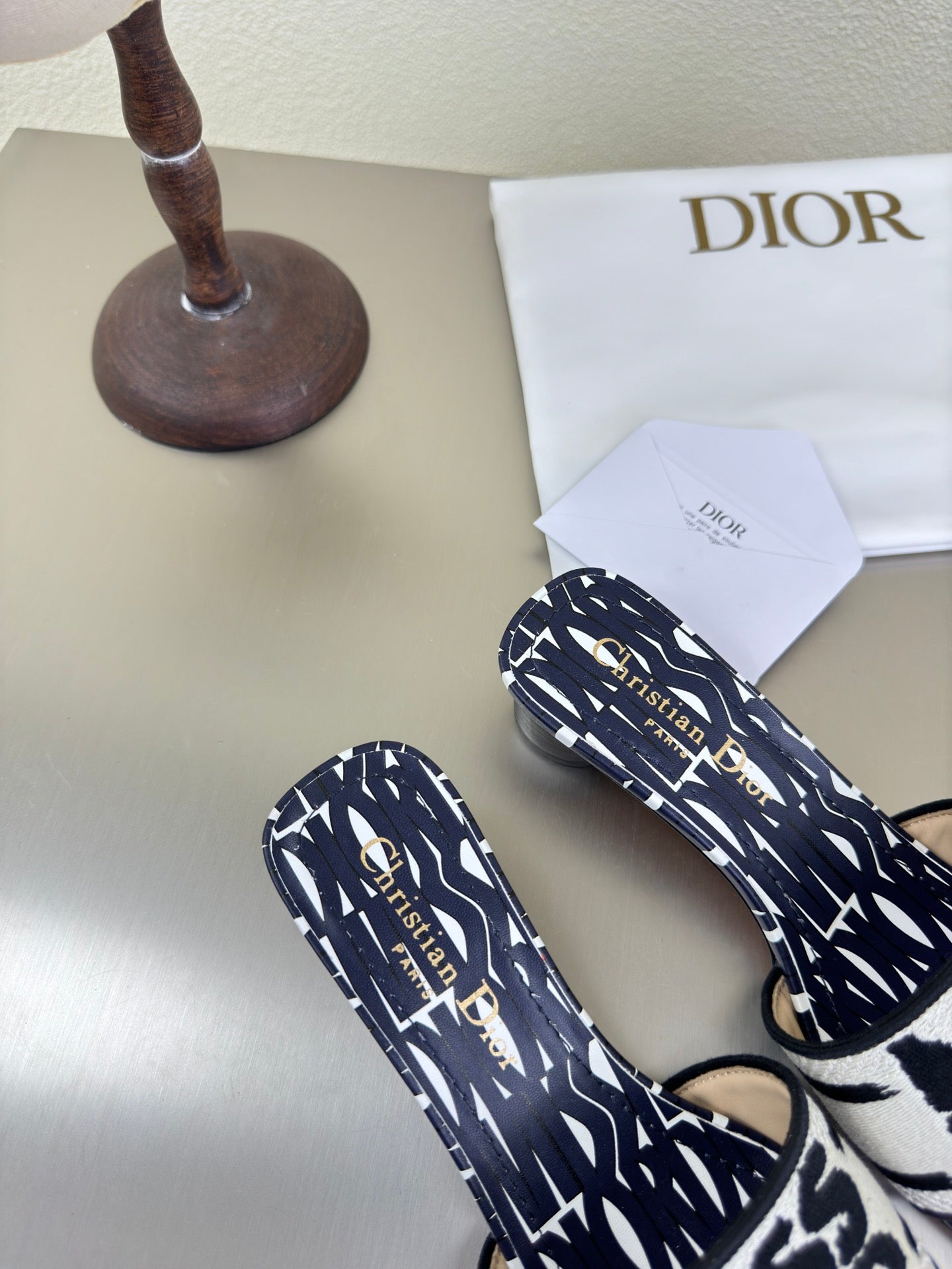 DWAY HEELED SLIDE EMBROIDERED COTTON AND NAVY BLUE MISS DIOR ALLOVER MOTIF 35 MM