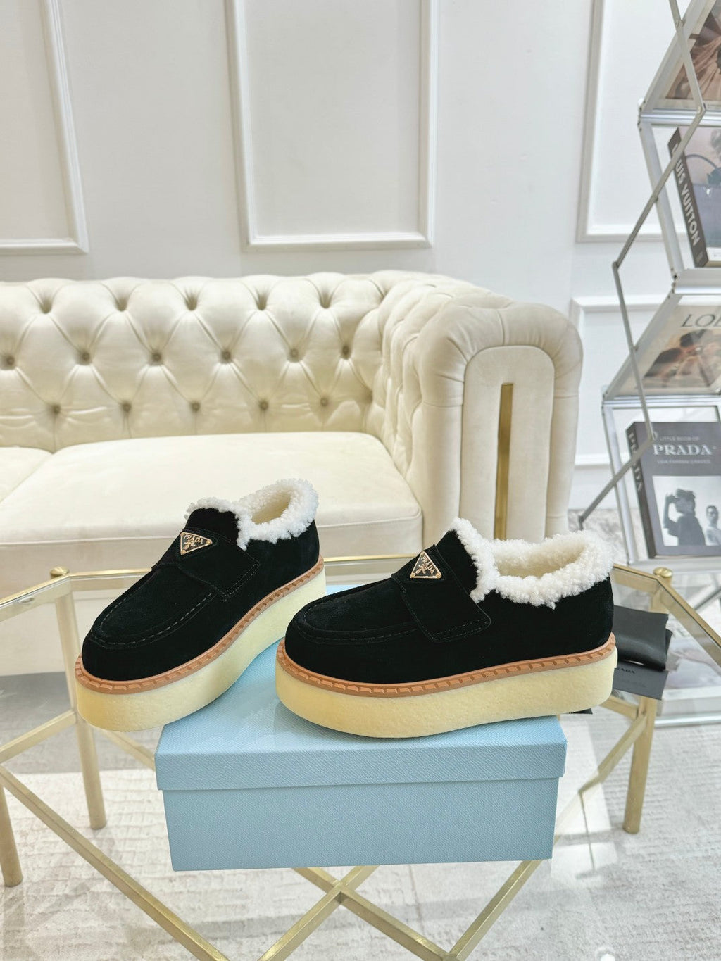 SUEDE LOAFER BLACK WITH SHEARLING LINING