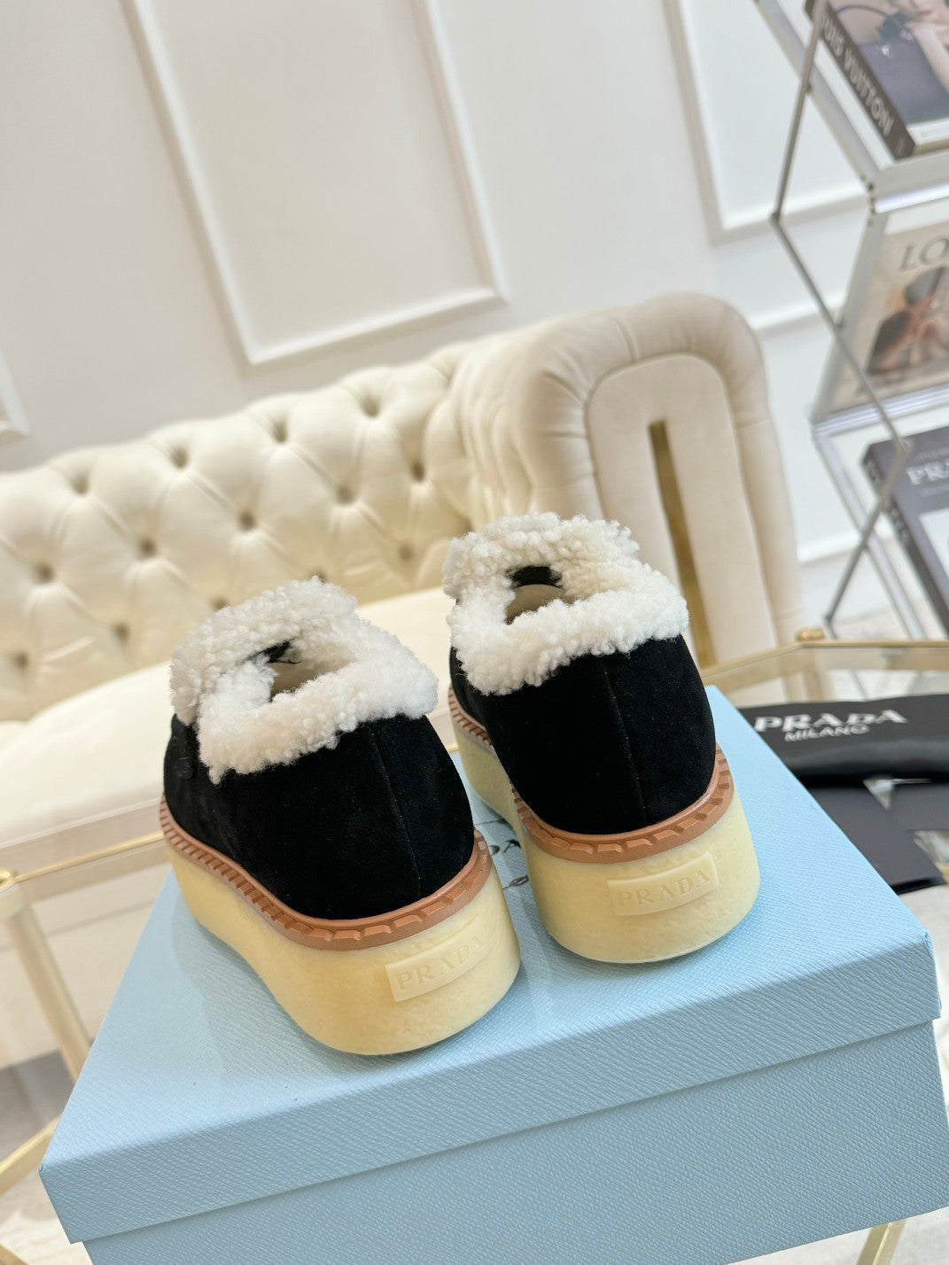 SUEDE LOAFER BLACK WITH SHEARLING LINING