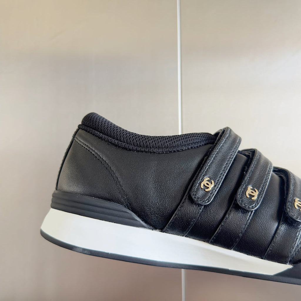 CC MARY JANE SNEAKER IN BLACK LAMBSKIN