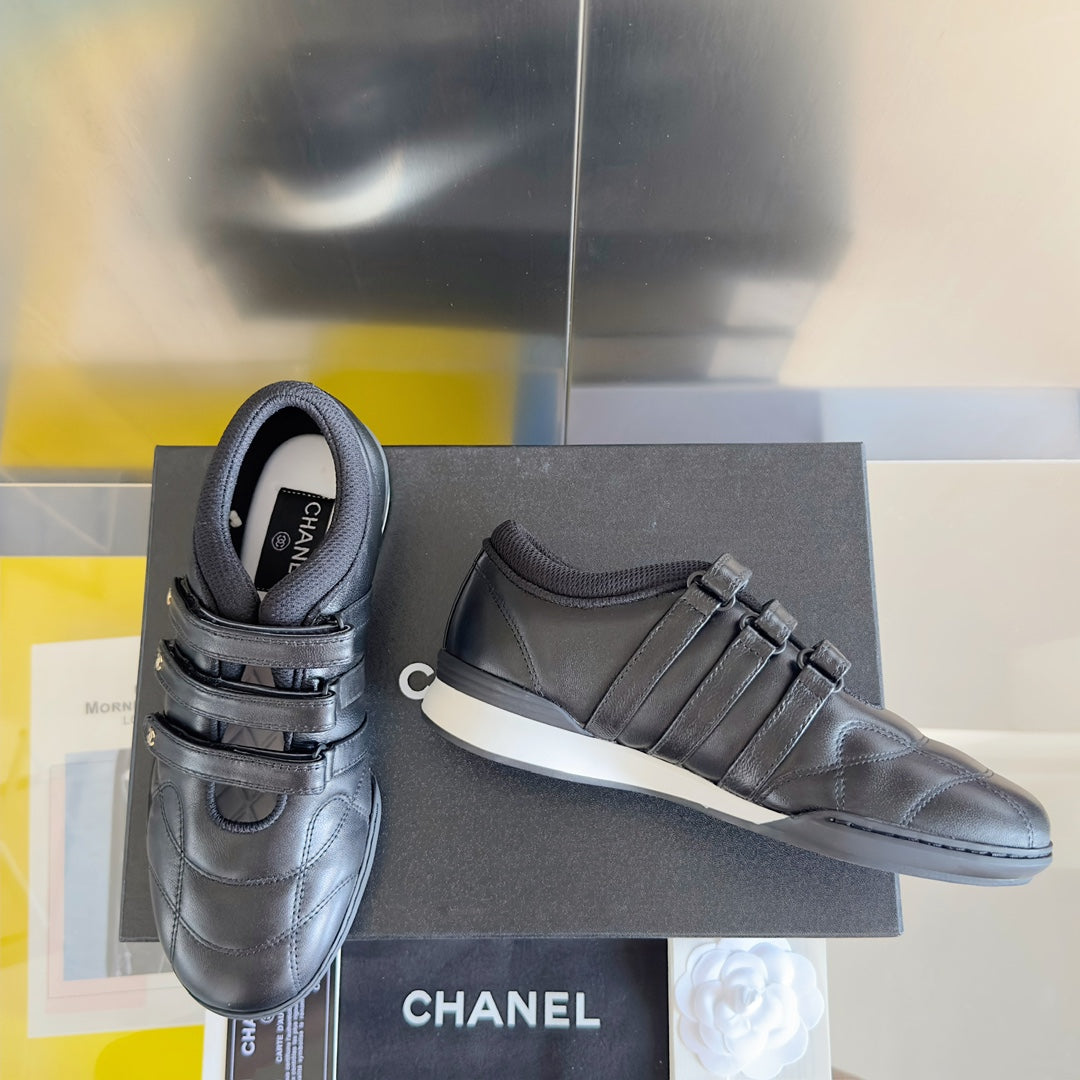 CC MARY JANE SNEAKER IN BLACK LAMBSKIN