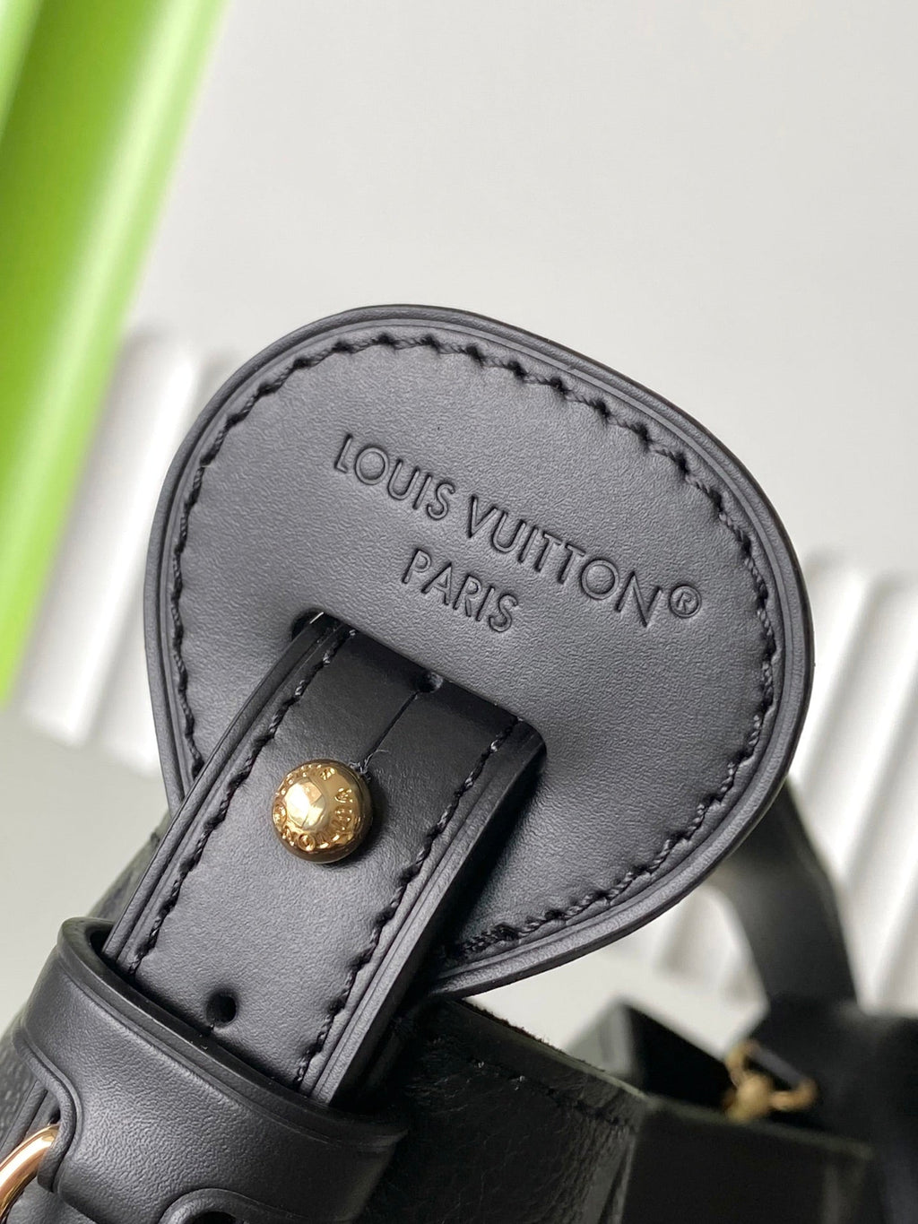 ALL IN BB 18 IN BLACK EMBOSSED COWHIDE GOLD LOCK