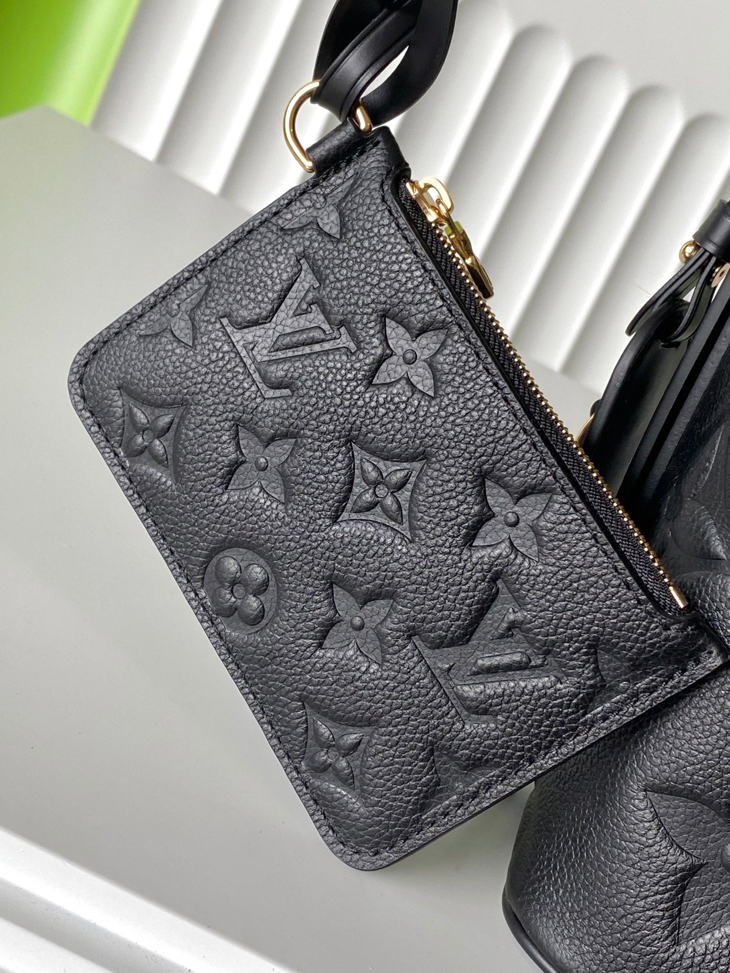 ALL IN BB 18 IN BLACK EMBOSSED COWHIDE GOLD LOCK