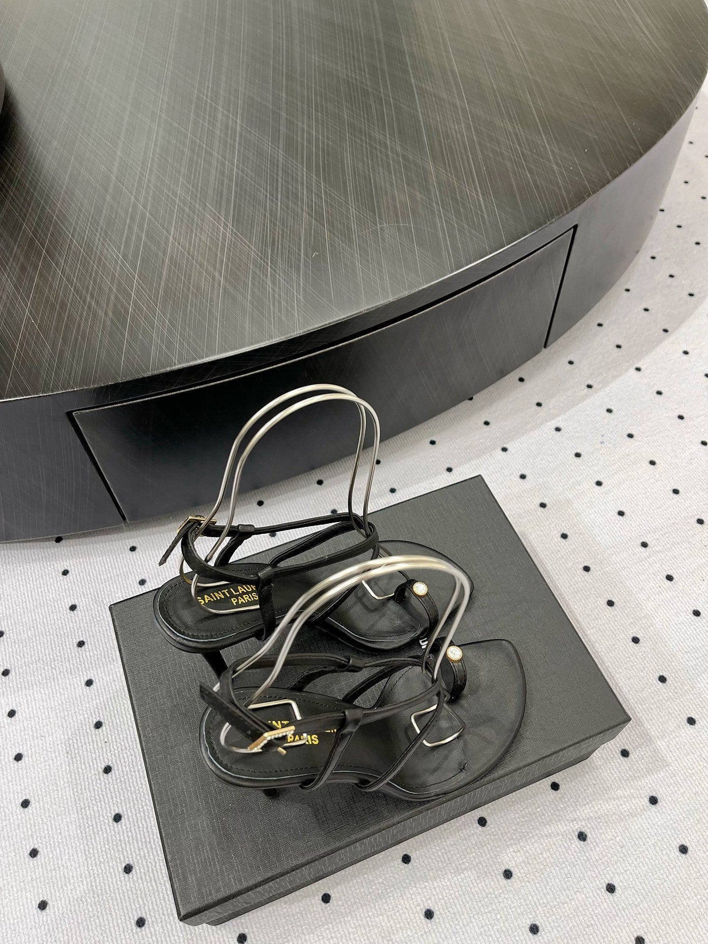 SL LINDEN HEELED SANDALS BLACK CALFSKIN