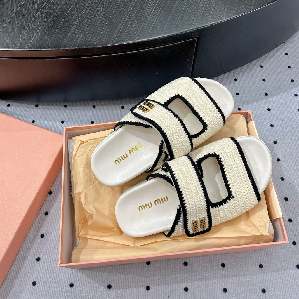 Sandals Ivory With Black Border Fabric