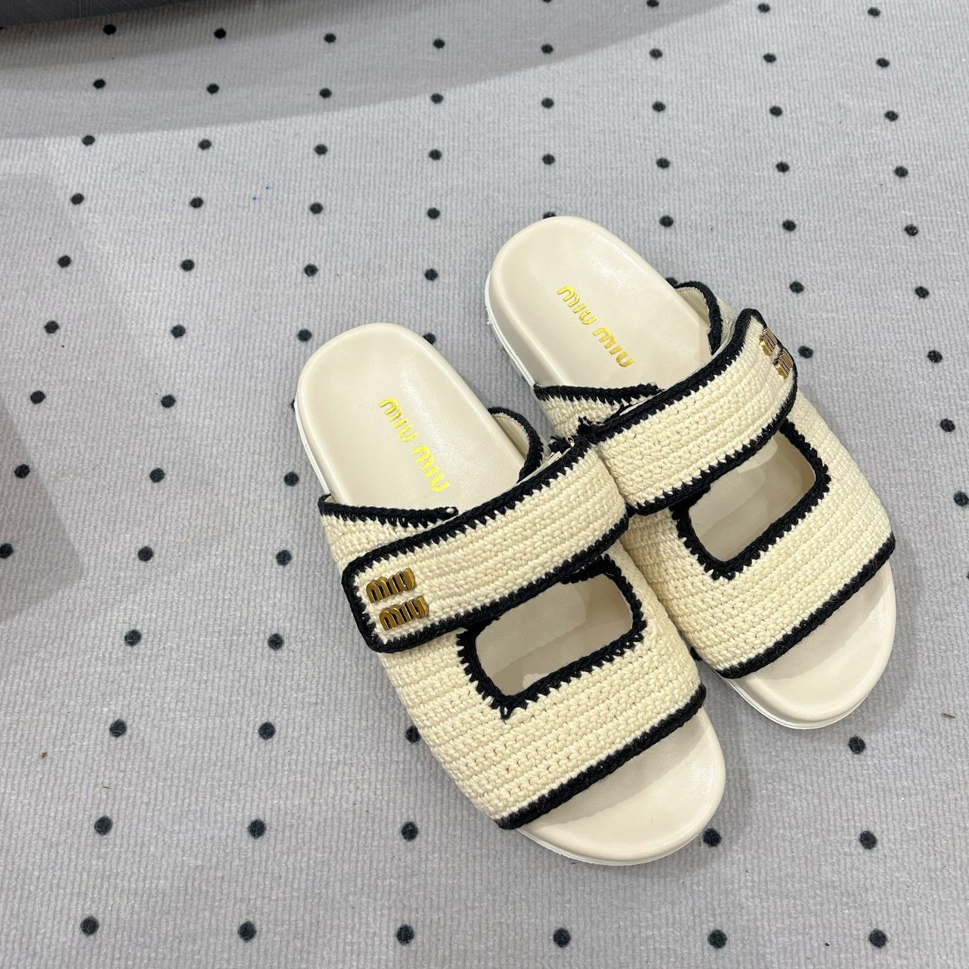 Sandals Ivory With Black Border Fabric