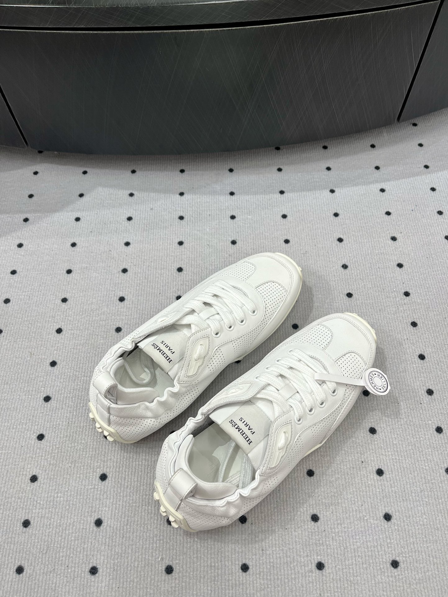 TRAIL SNEAKER IN WHITE CALFSKIN