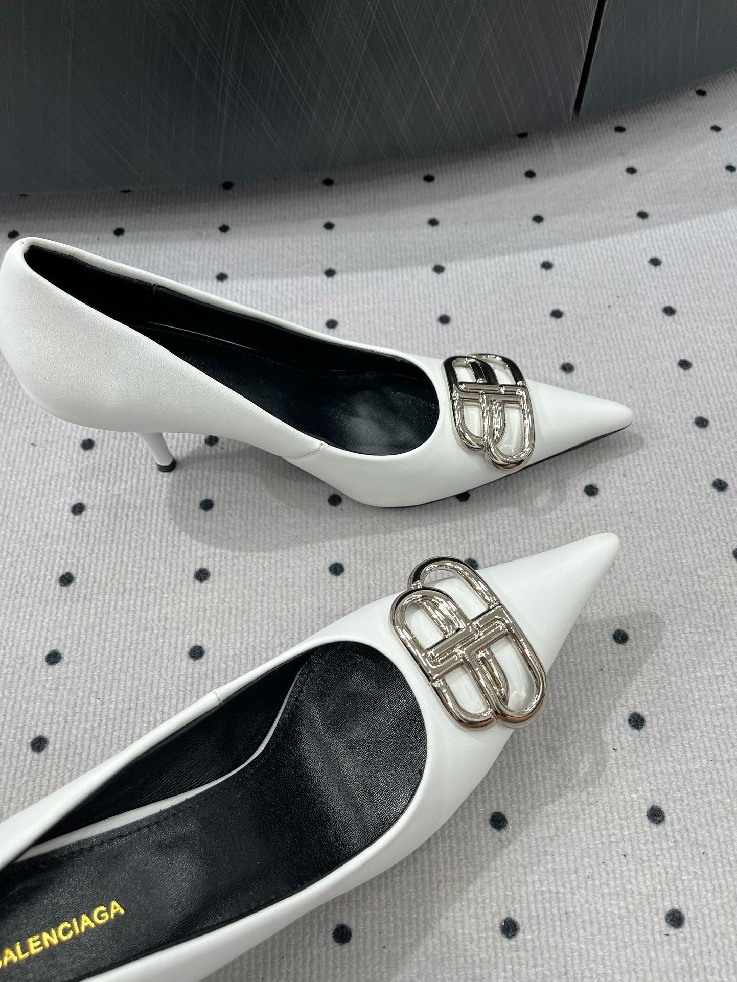 HEELED PUMPS 65 MM IN WHITE GLOSSY CALFSKIN SILVER HARDWARE