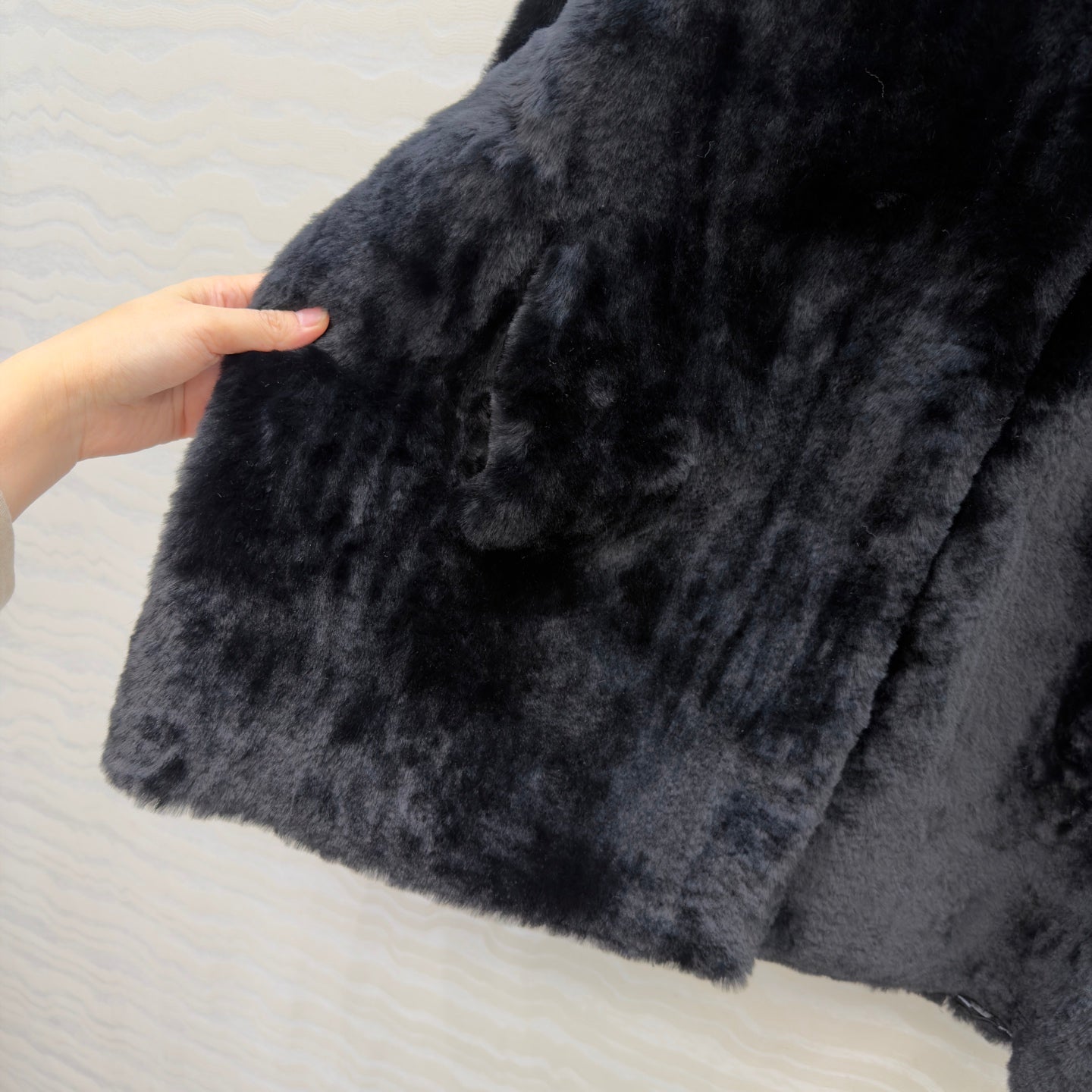 MAX MARA 25S SHEEPSKIN COAT 004