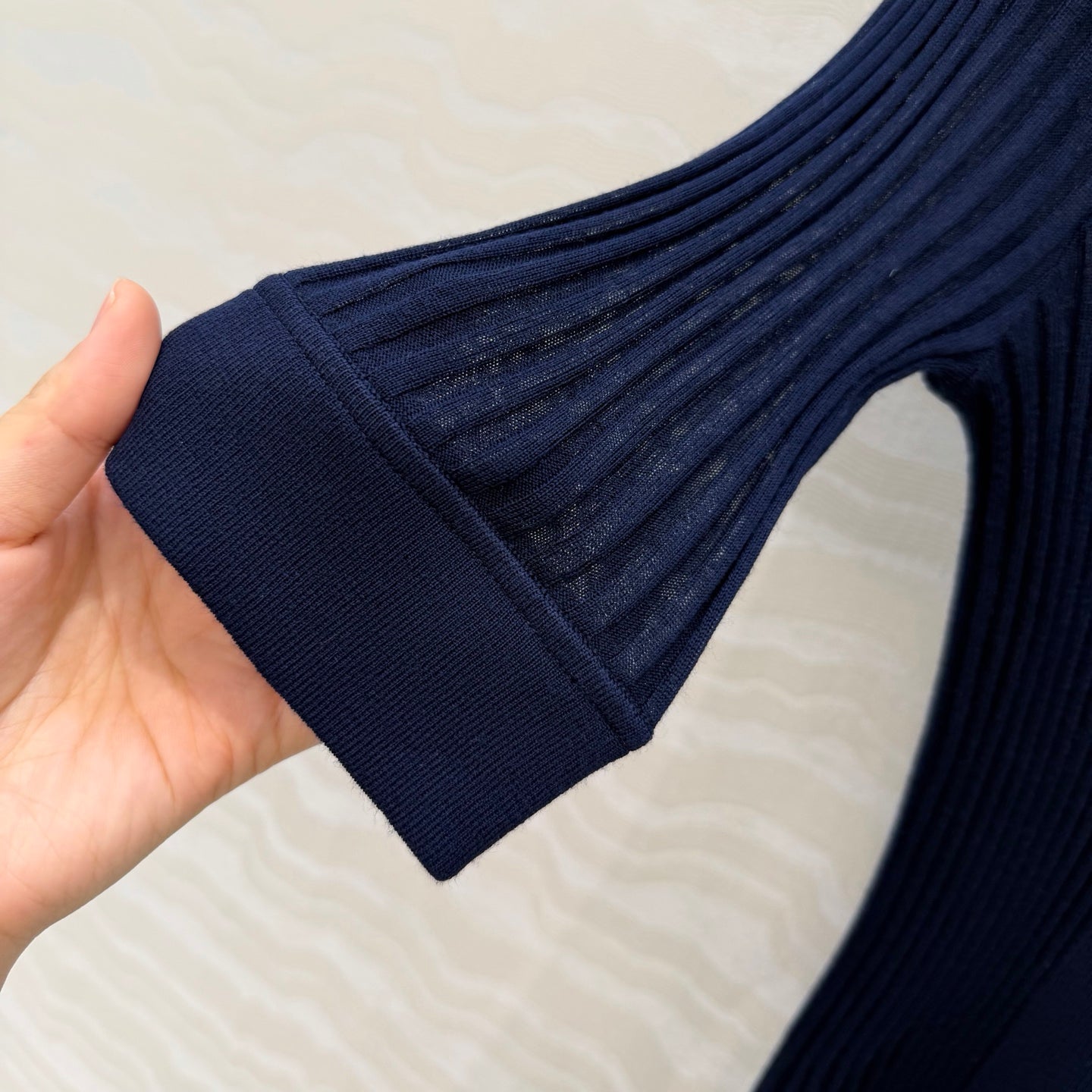 MIUMIU SHORT-SLEEVE SWEATER STYLE 839