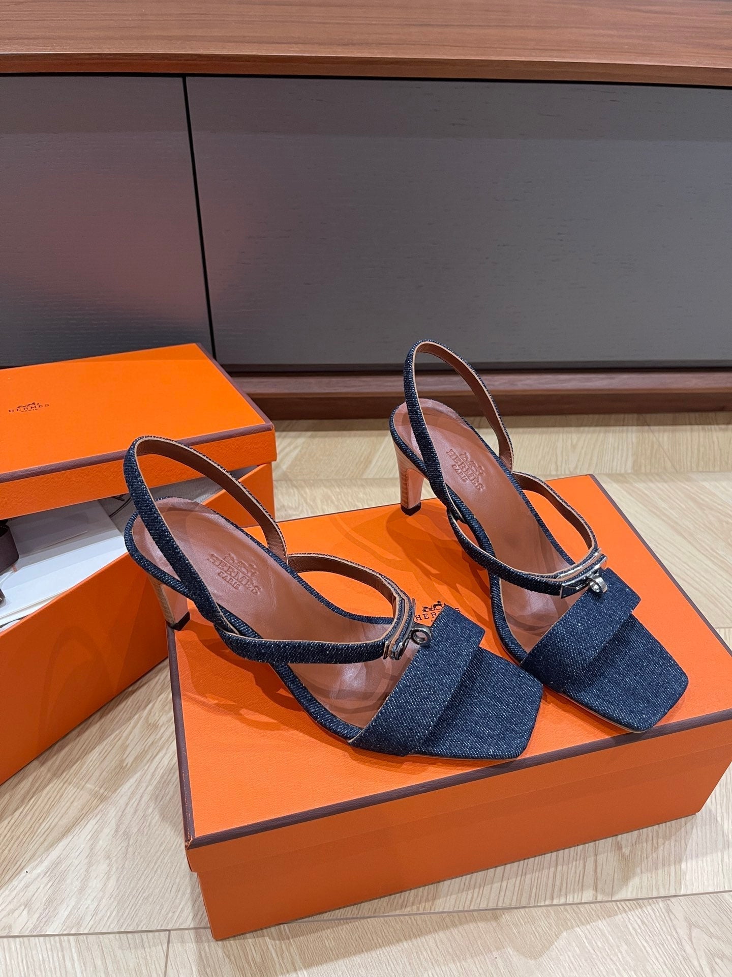 GLAMOUR 75 SANDAL DENIM CALFSKIN