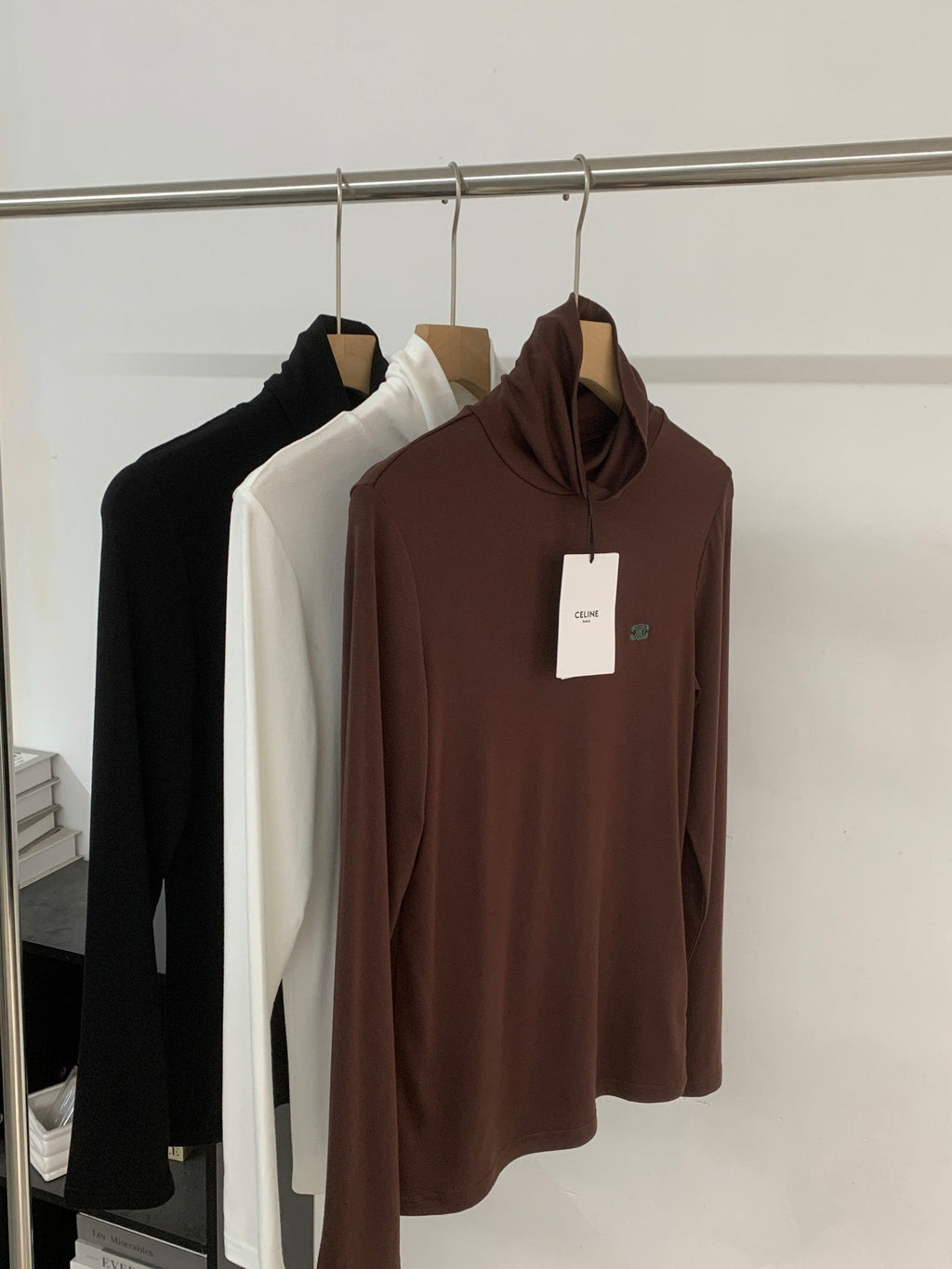 CELINE 25S EMBROIDERED LONG-SLEEVE T-SHIRT 0037